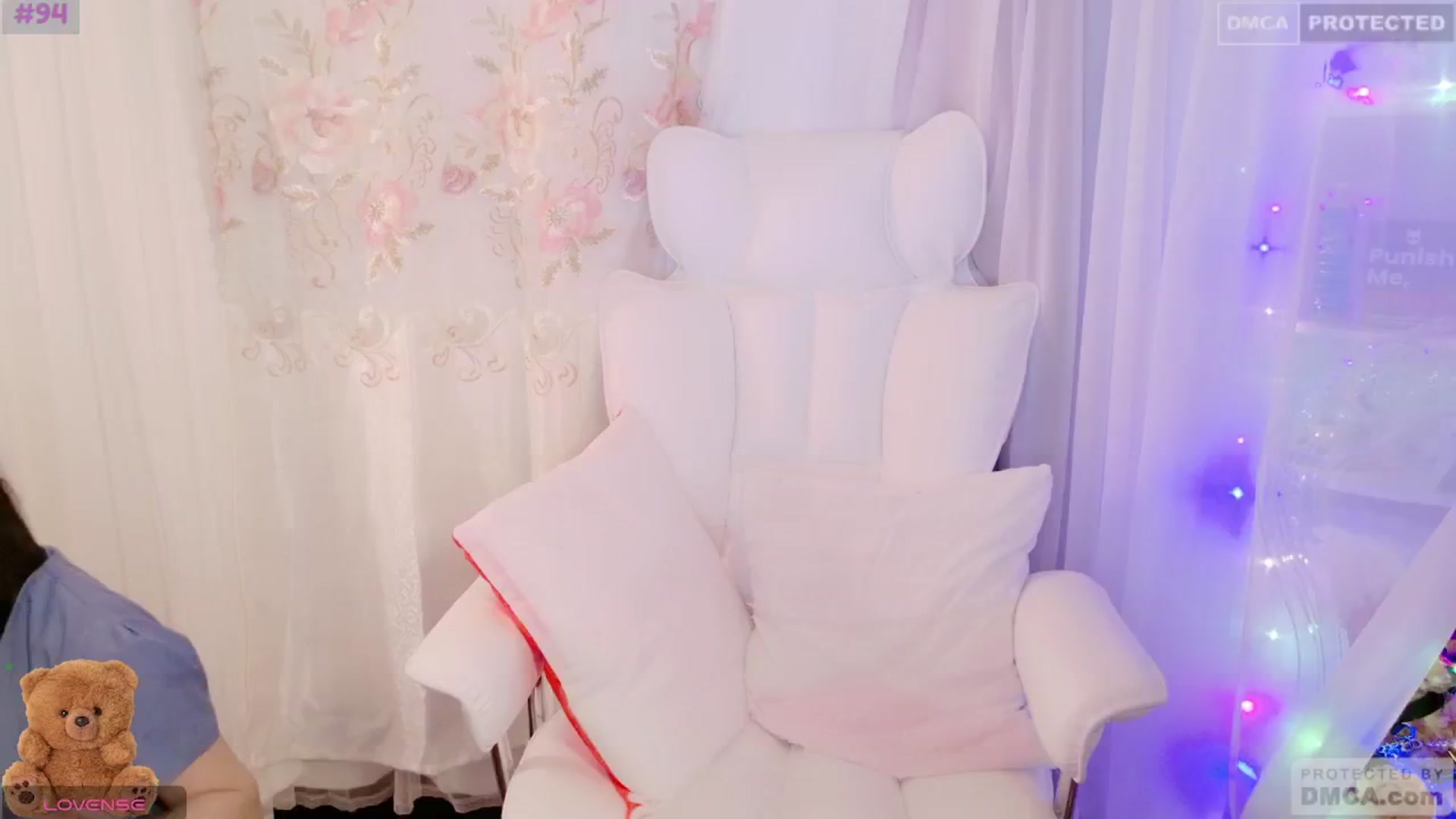Gallery image thumbnail from meows's myfreecams stream on, 08/18/2024, 05:12 image 16 of 20