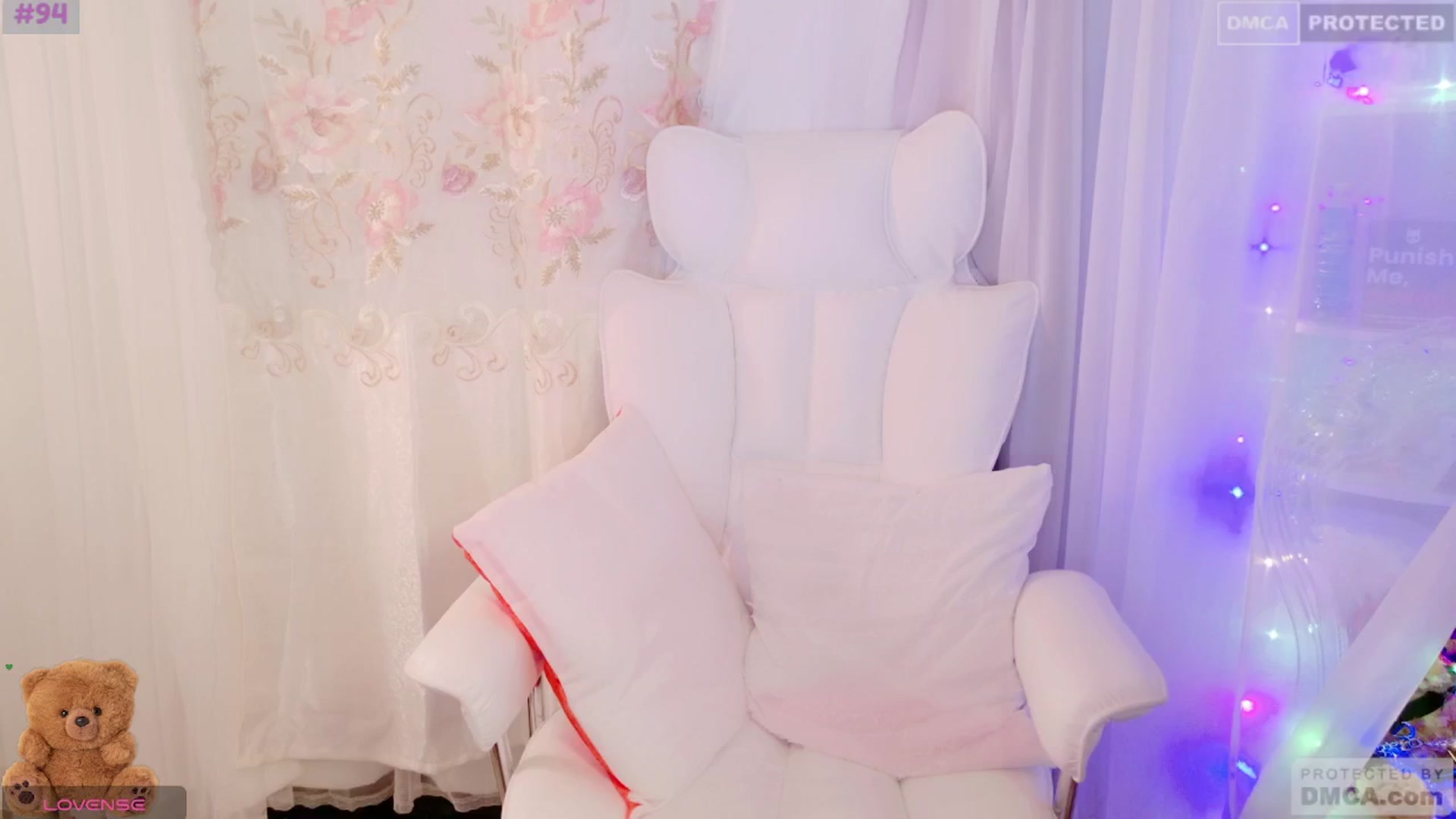Gallery image thumbnail from meows's myfreecams stream on, 08/18/2024, 05:12 image 15 of 20