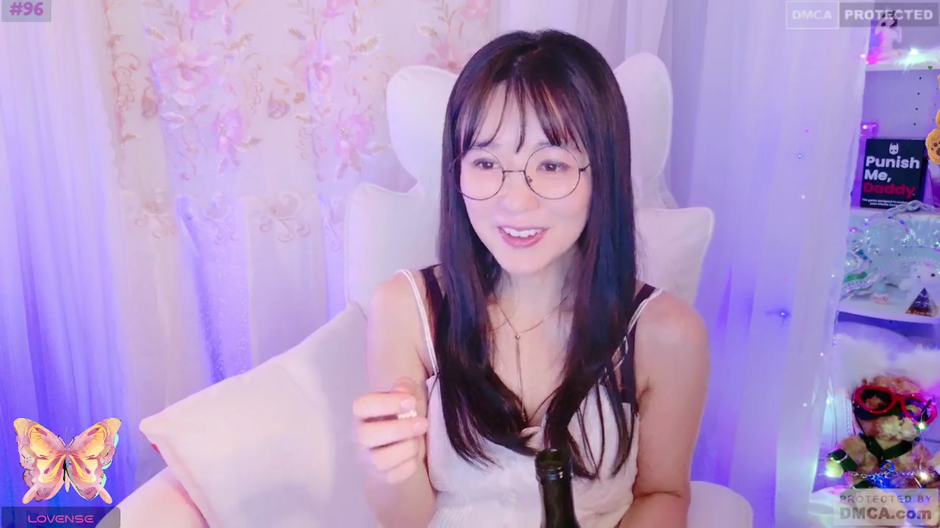 Gallery image thumbnail from meows's myfreecams stream on, 08/18/2024, 06:32 image 5 of 20