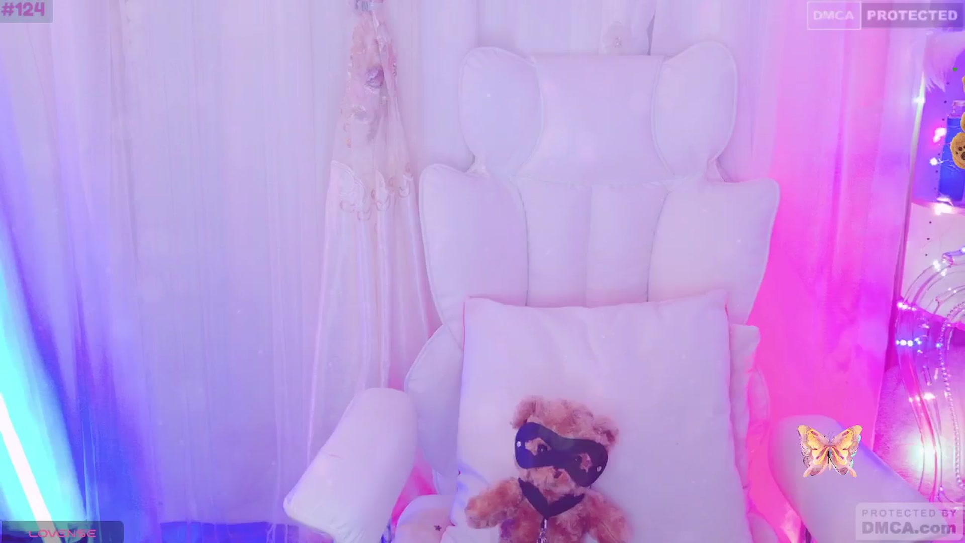 Gallery image thumbnail from meows's myfreecams stream on, 08/24/2024, 06:49 image 15 of 20