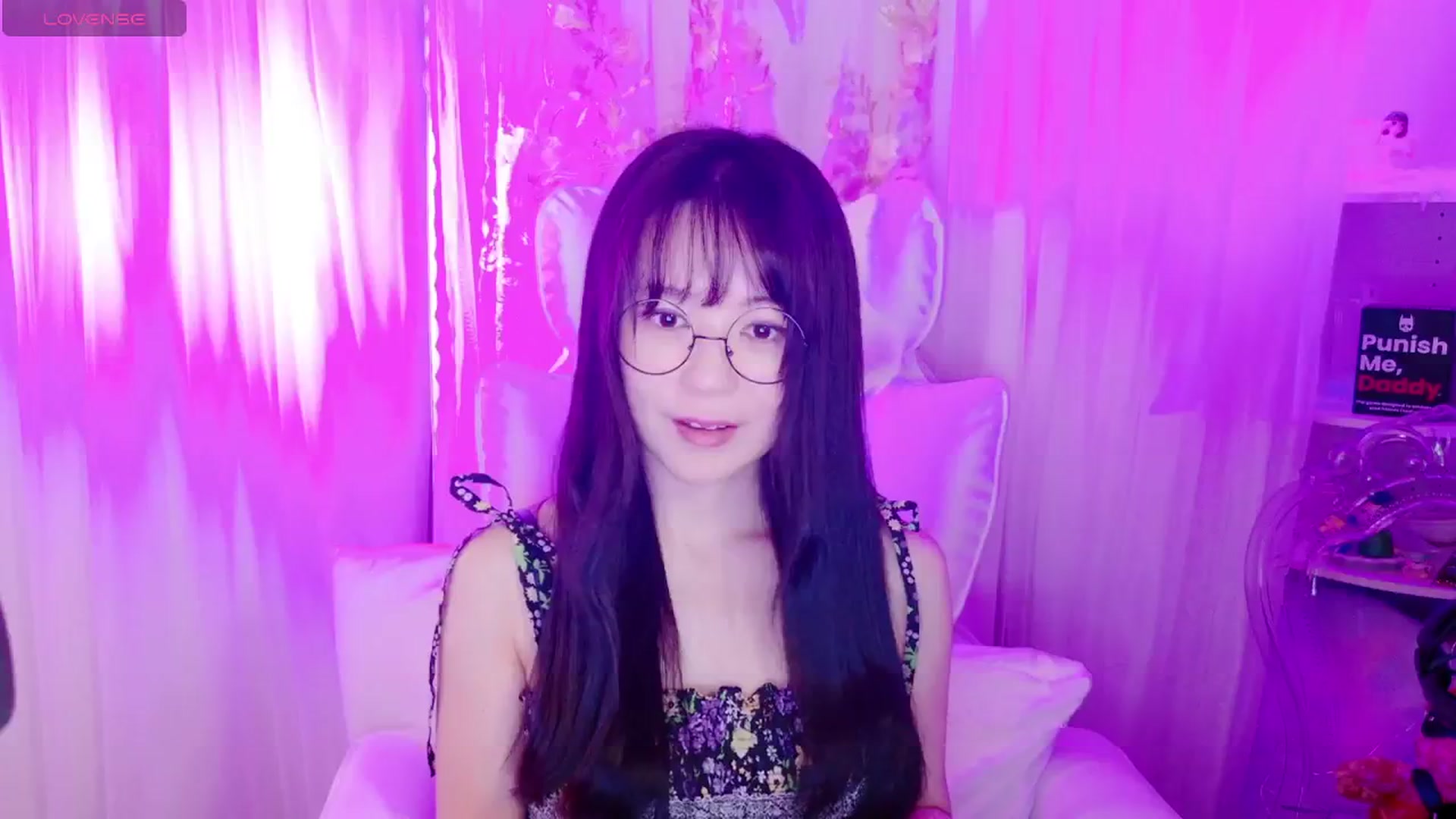 Gallery image thumbnail from meows's myfreecams stream on, 08/31/2024, 05:13 image 8 of 20