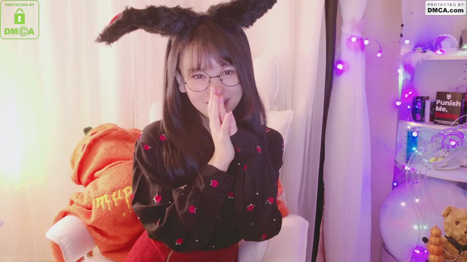 Gallery image thumbnail from meows's myfreecams stream on, 09/22/2024, 04:06 image 12 of 20