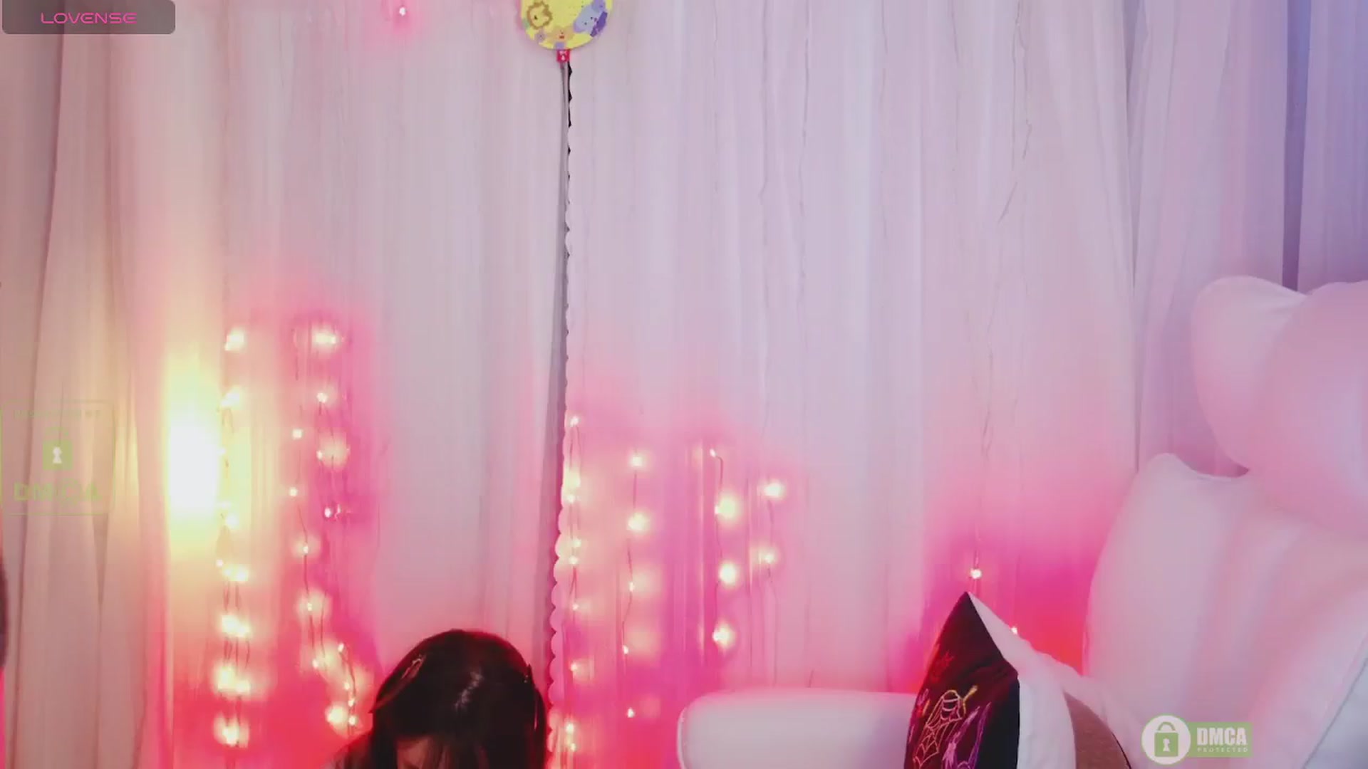 Gallery image thumbnail from meows's myfreecams stream on, 10/19/2024, 07:02 image 9 of 20