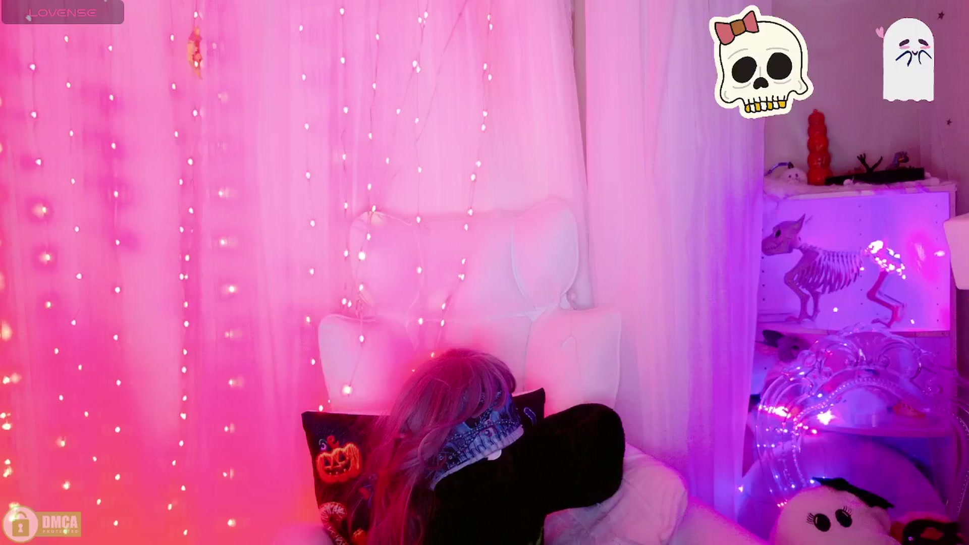 Gallery image thumbnail from meows's myfreecams stream on, 11/01/2024, 05:33 image 10 of 20
