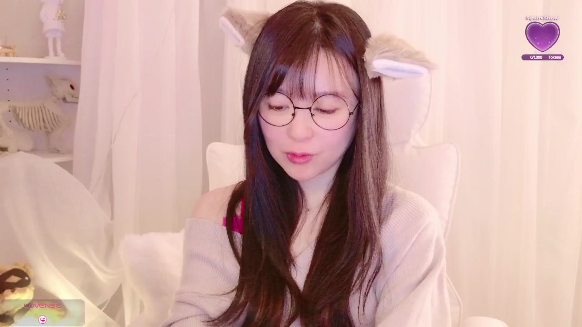 Gallery image thumbnail from meows's myfreecams stream on, 11/23/2024, 06:05 image 18 of 20
