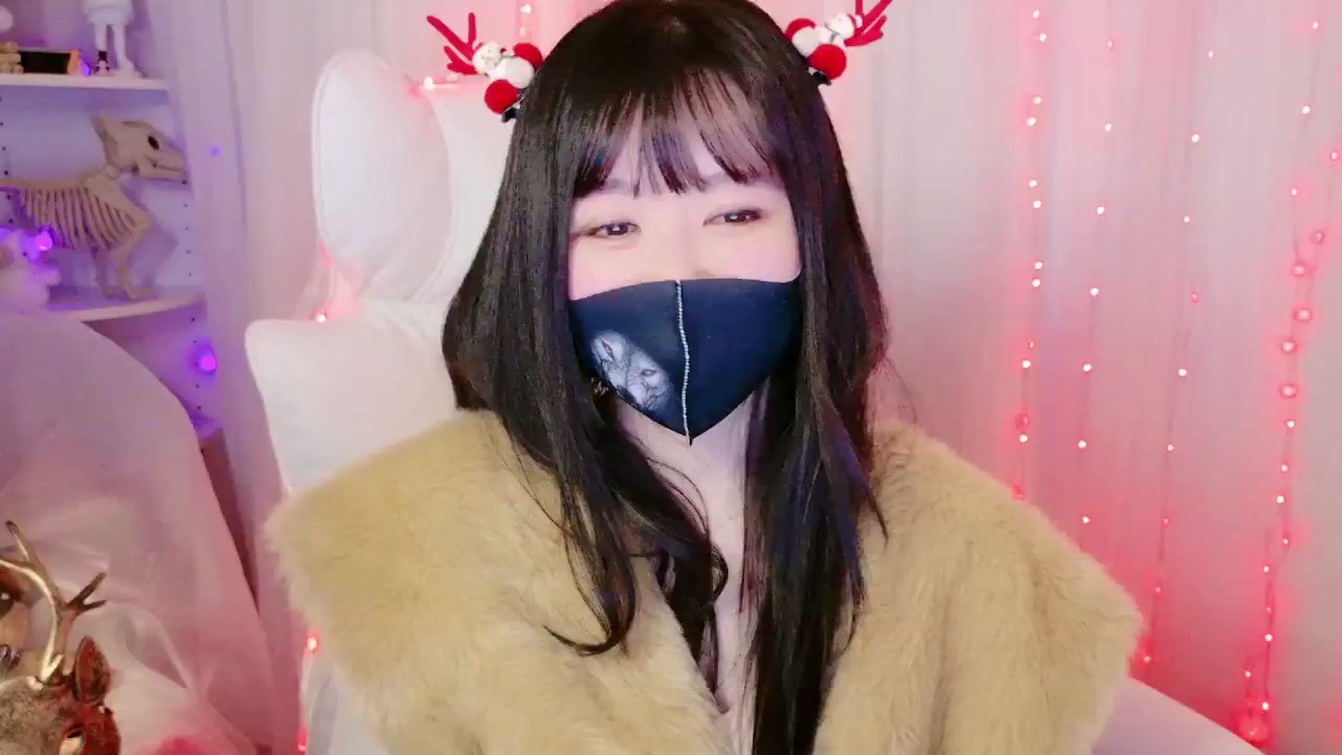 Gallery image thumbnail from meows's myfreecams stream on, 12/07/2024, 07:25 image 20 of 20