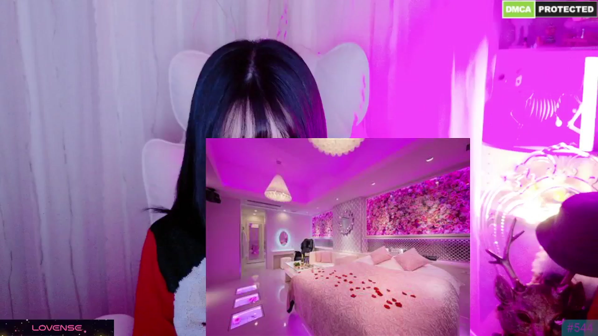 Gallery image thumbnail from meows's myfreecams stream on, 12/21/2024, 04:41 image 6 of 20
