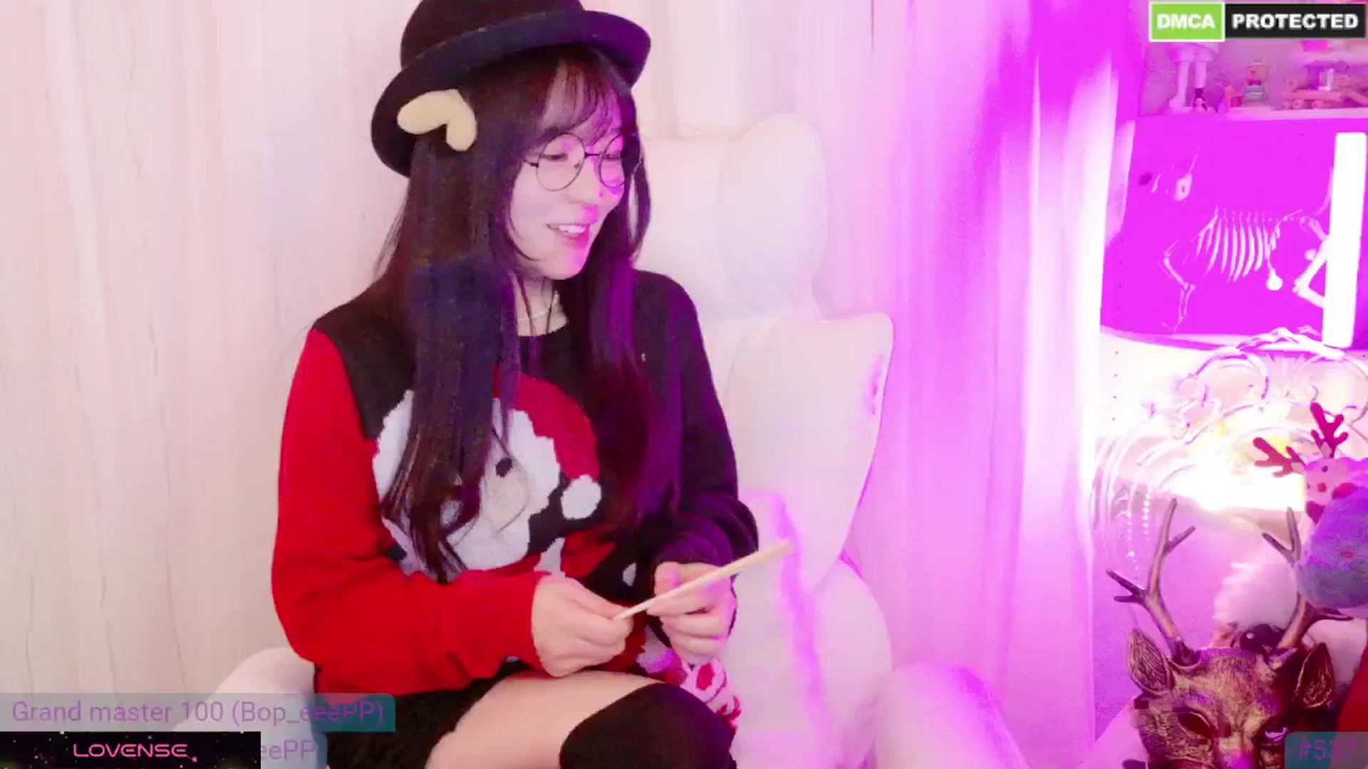 Gallery image thumbnail from meows's myfreecams stream on, 12/21/2024, 05:18 image 9 of 20