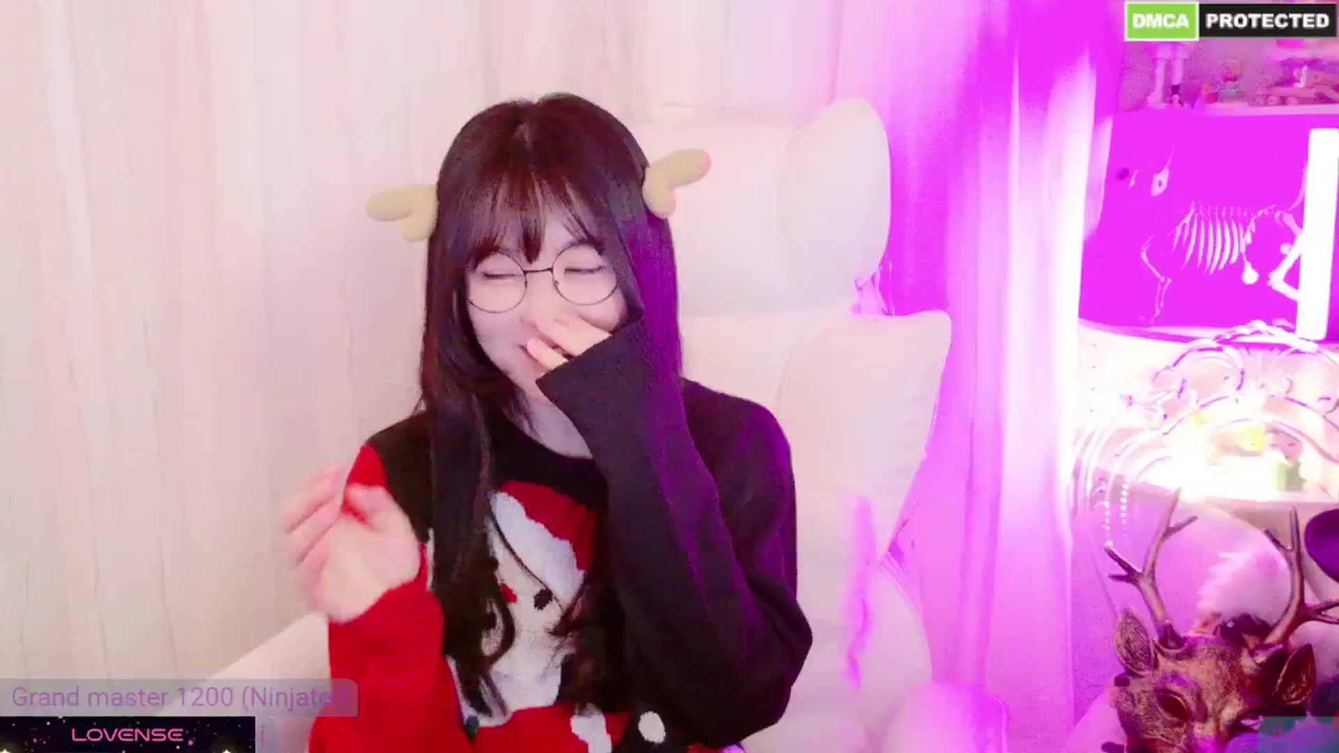 Gallery image thumbnail from meows's myfreecams stream on, 12/21/2024, 05:18 image 15 of 20