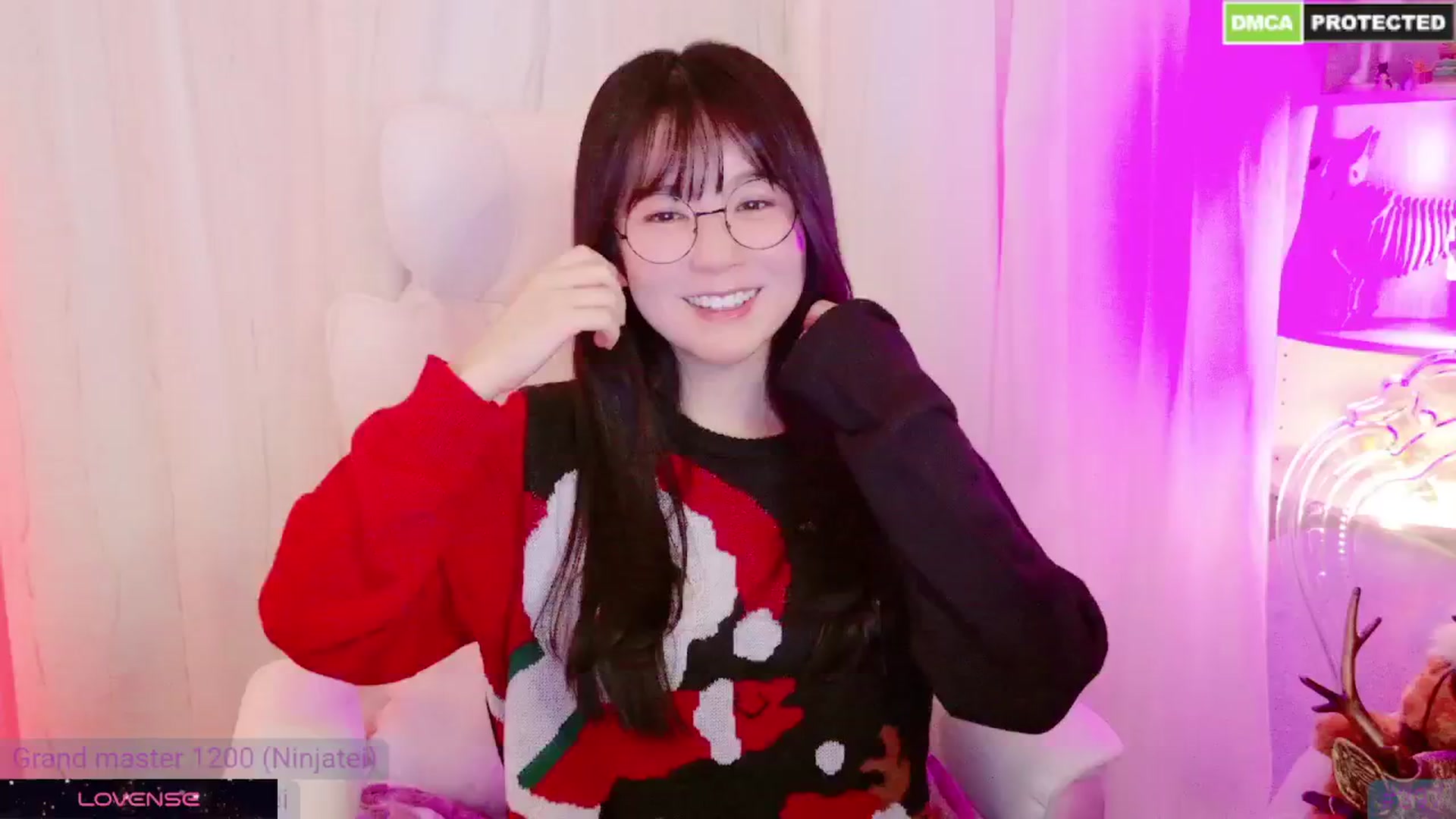 Gallery image thumbnail from meows's myfreecams stream on, 12/21/2024, 08:02 image 8 of 20