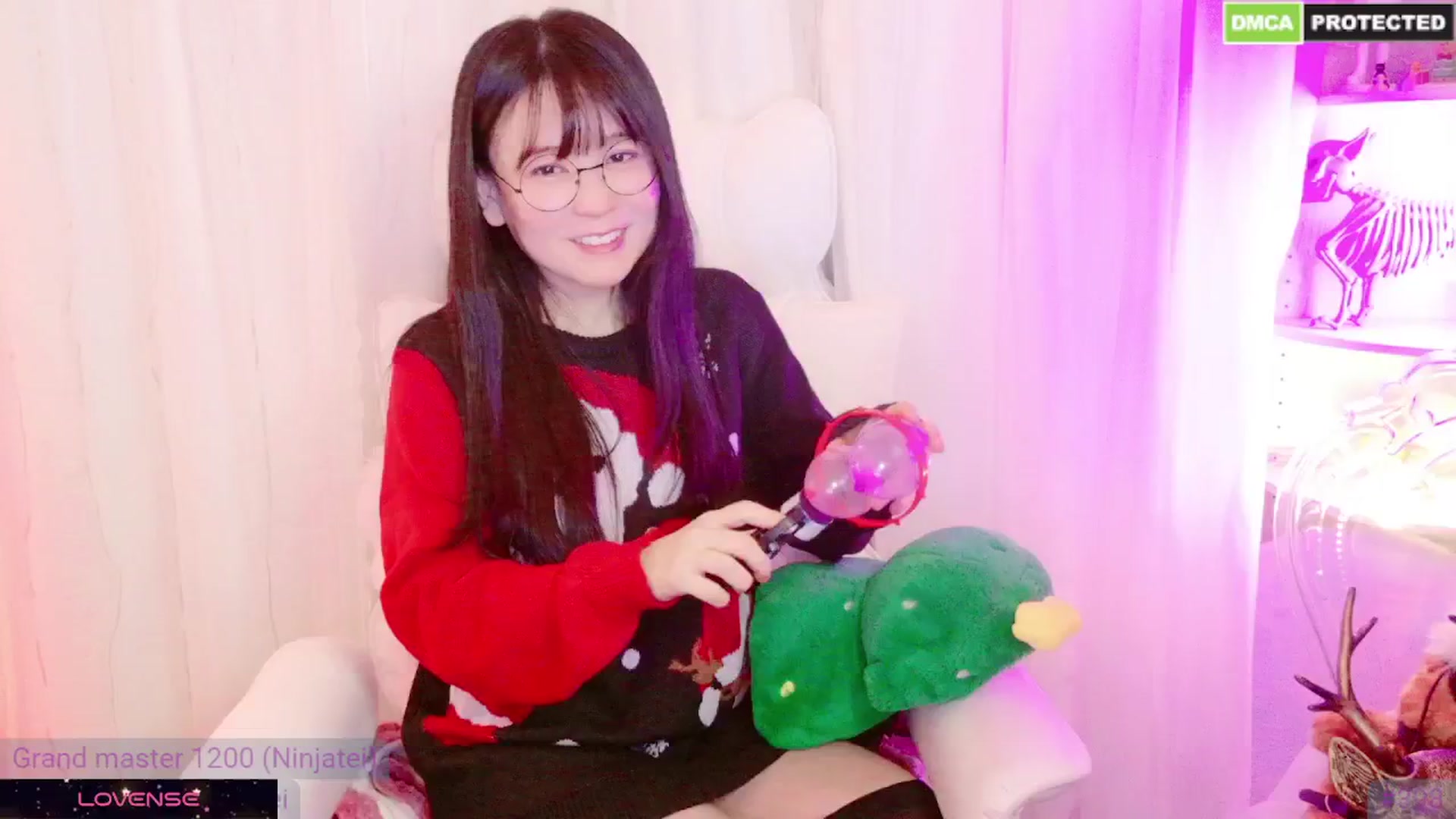 Gallery image thumbnail from meows's myfreecams stream on, 12/21/2024, 08:02 image 11 of 20