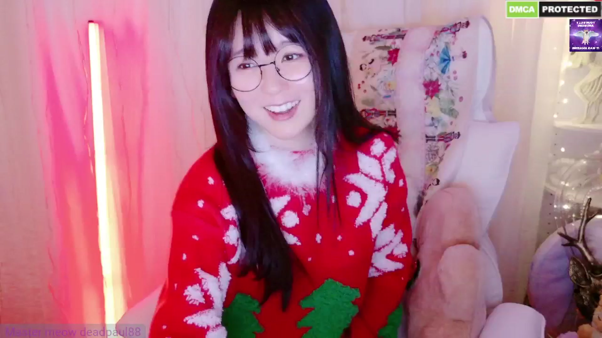 Gallery image thumbnail from meows's myfreecams stream on, 12/25/2024, 08:18 image 14 of 20