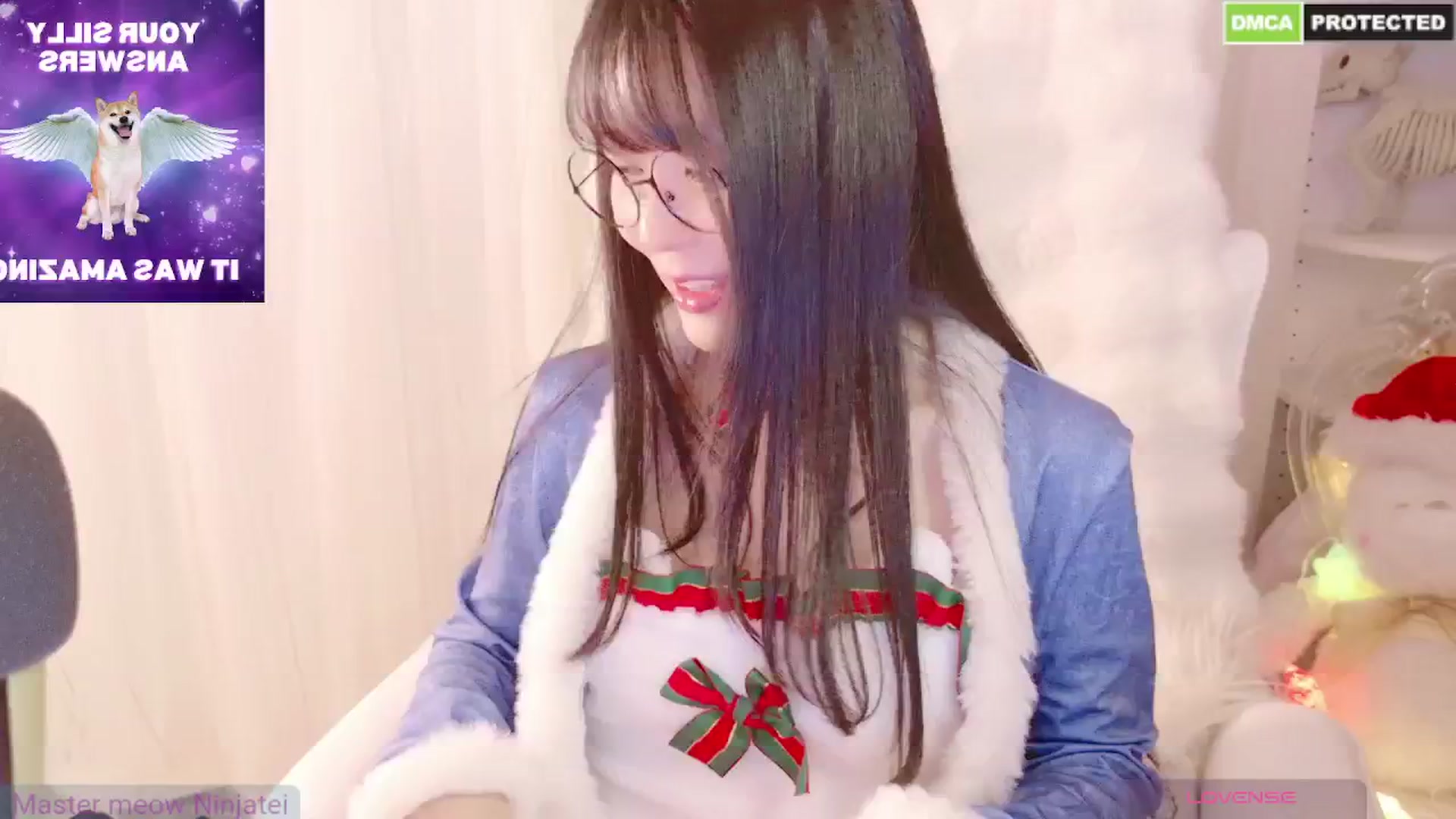 Gallery image thumbnail from meows's myfreecams stream on, 12/28/2024, 06:12 image 7 of 20