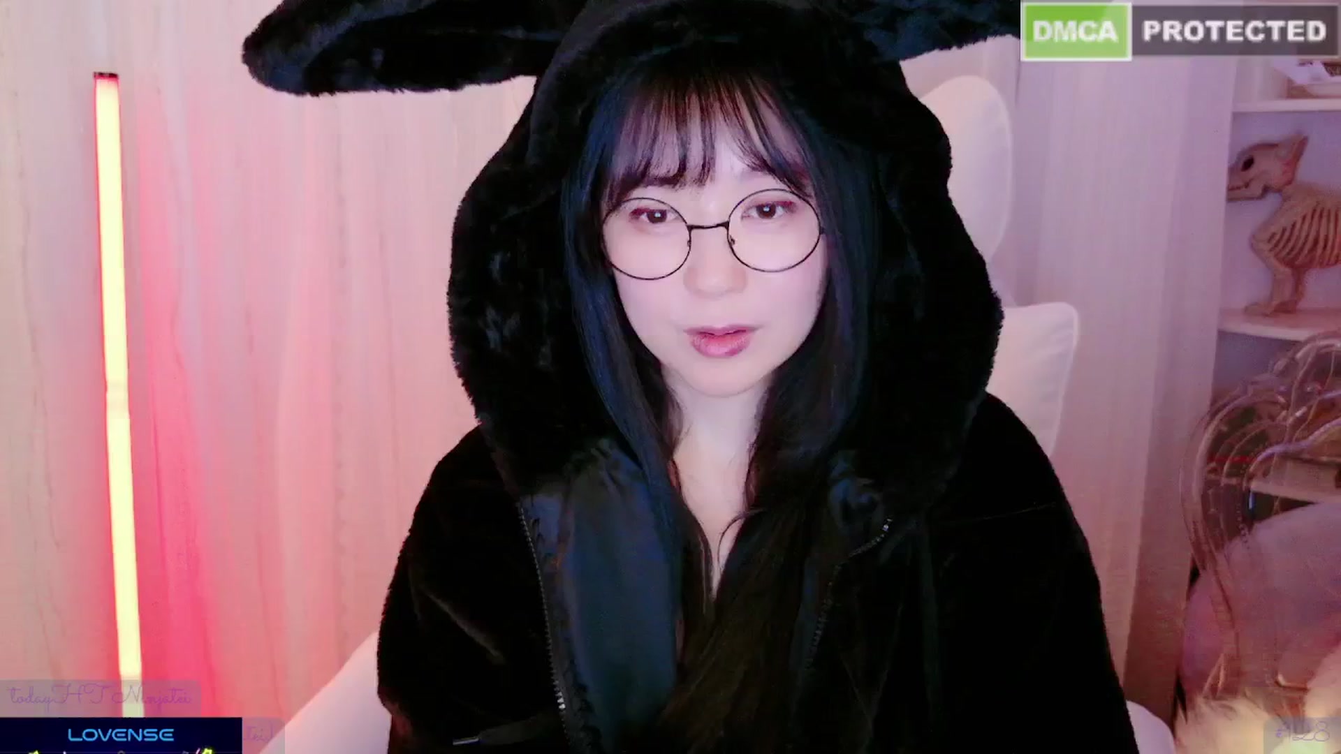 Gallery image thumbnail from meows's myfreecams stream on, 01/11/2025, 07:00 image 17 of 20
