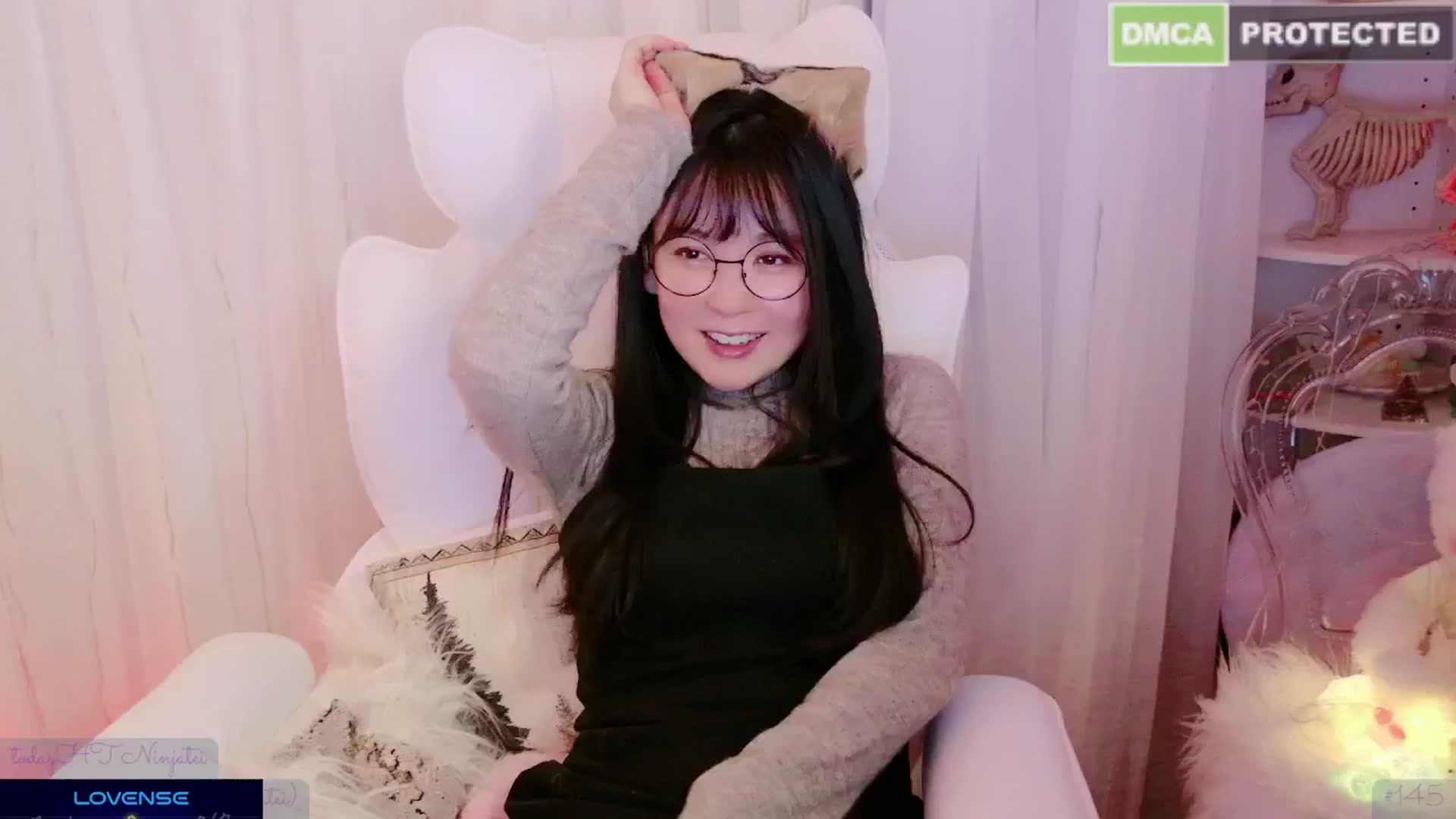 Gallery image thumbnail from meows's myfreecams stream on, 01/11/2025, 07:00 image 8 of 20