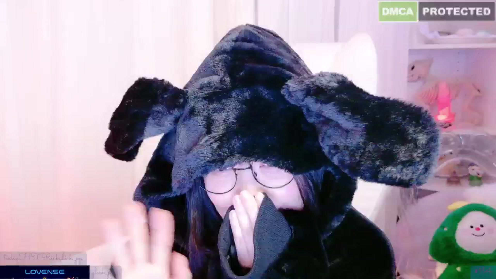 Gallery image thumbnail from meows's myfreecams stream on, 01/11/2025, 09:08 image 19 of 20
