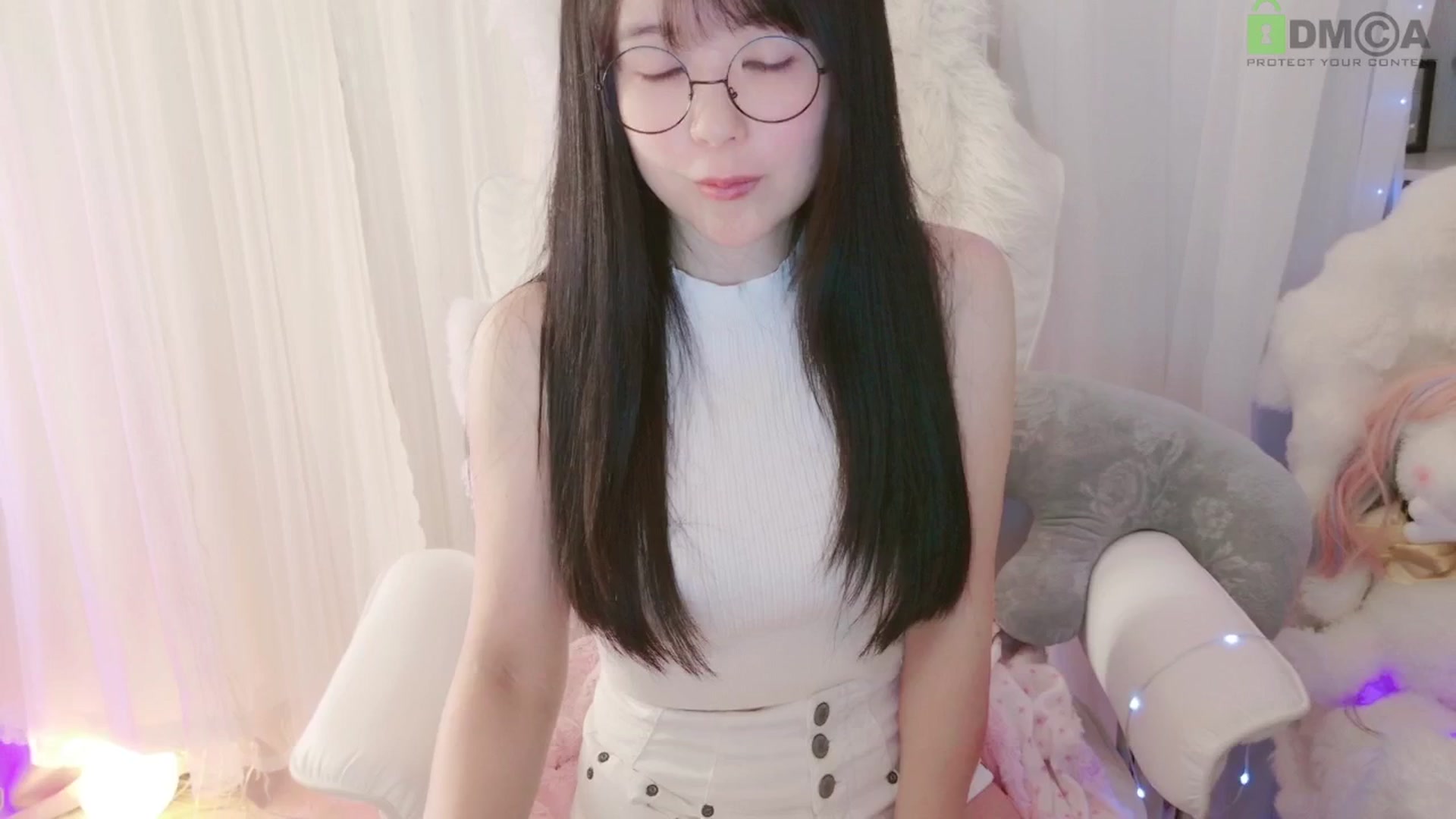 Gallery image thumbnail from meowtheworld's myfreecams stream on, 06/20/2025, 05:41 image 20 of 20