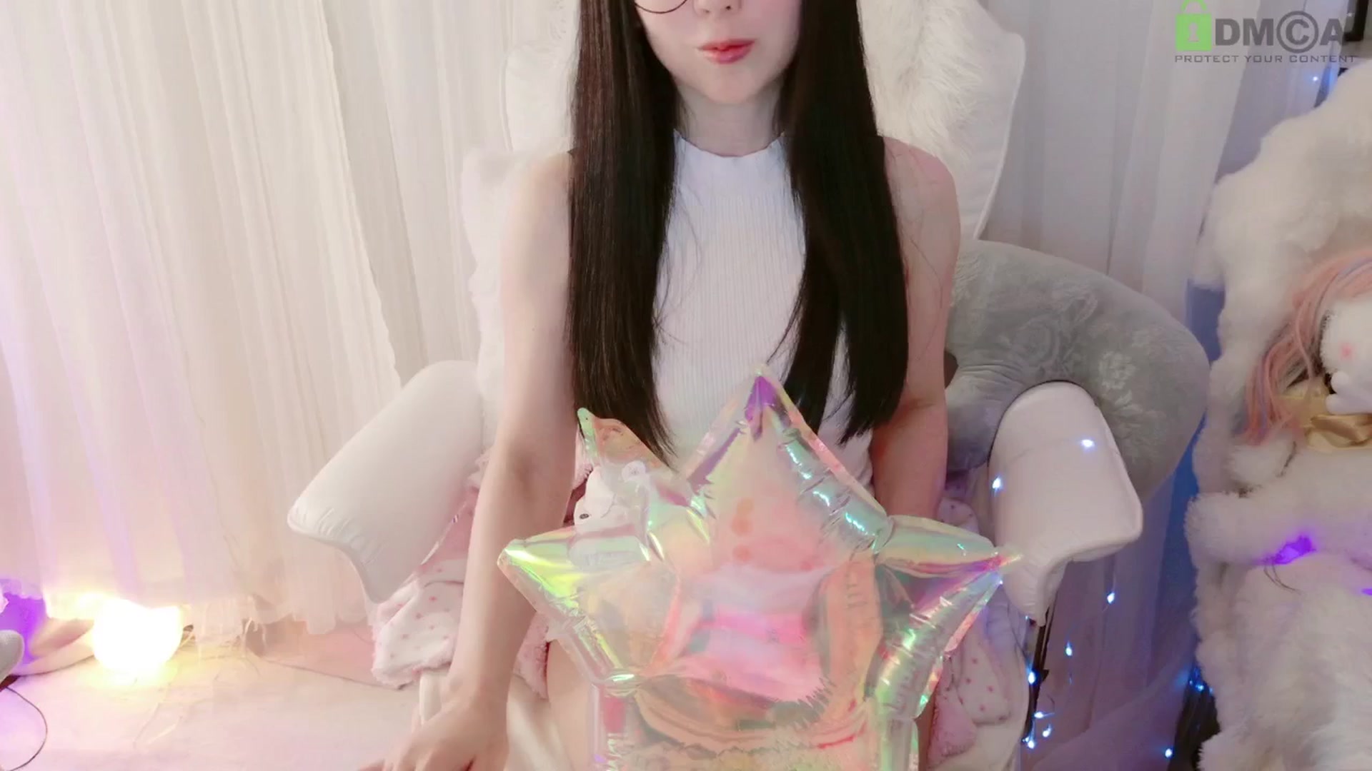 Gallery image thumbnail from meowtheworld's myfreecams stream on, 06/20/2025, 05:41 image 11 of 20