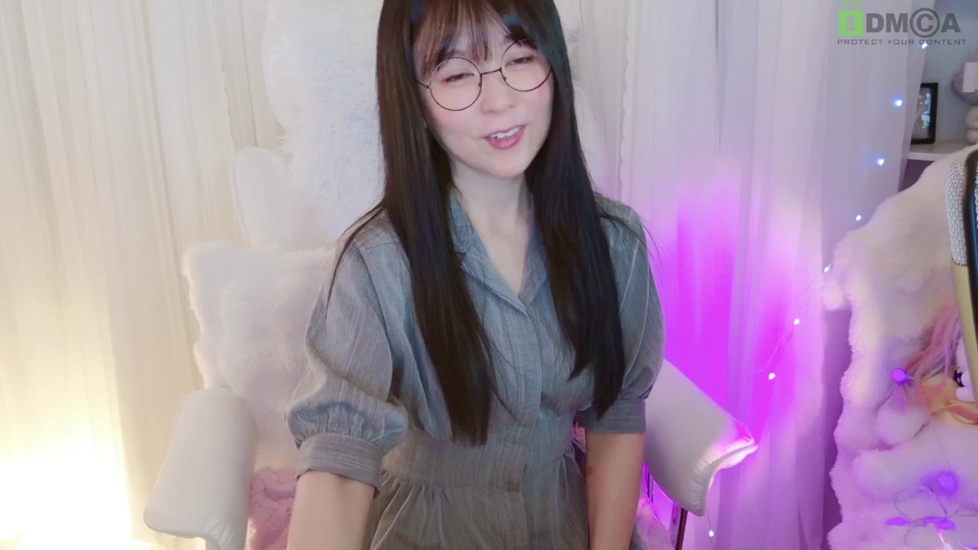 Gallery image thumbnail from meowtheworld's myfreecams stream on, 06/21/2025, 06:07 image 14 of 20
