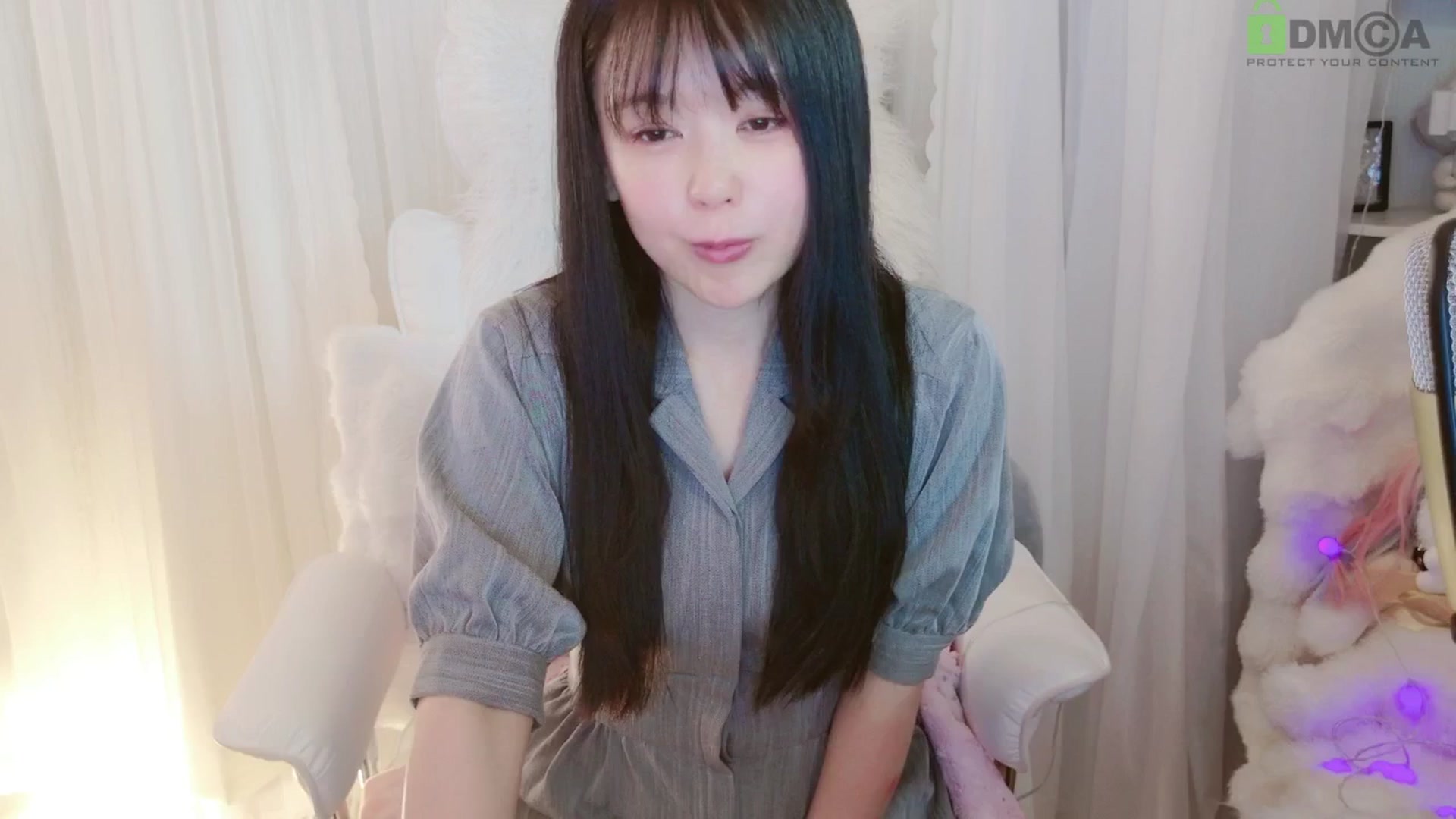 Gallery image thumbnail from meowtheworld's myfreecams stream on, 06/21/2025, 06:07 image 3 of 20