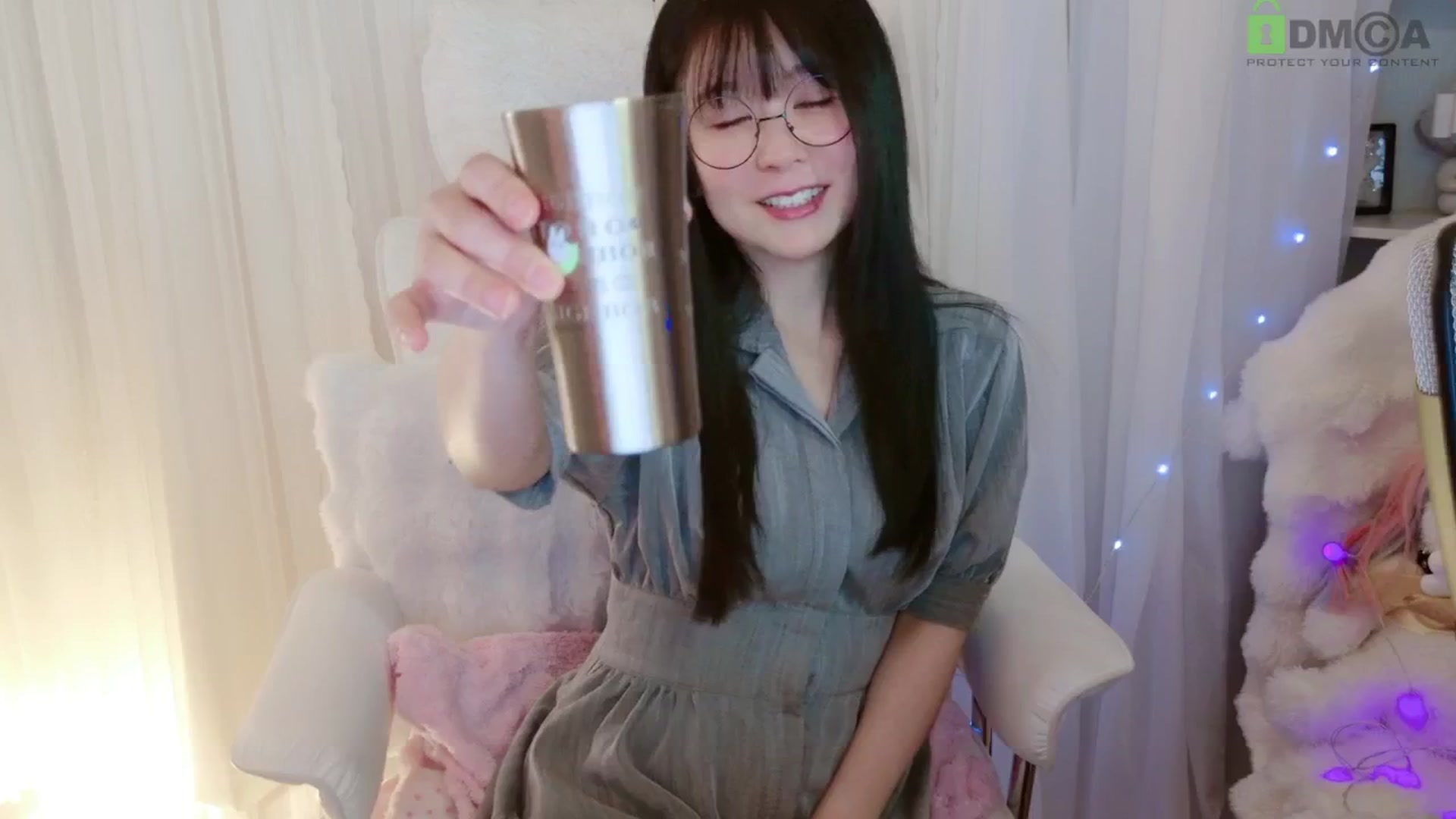 Gallery image thumbnail from meowtheworld's myfreecams stream on, 06/21/2025, 06:07 image 12 of 20