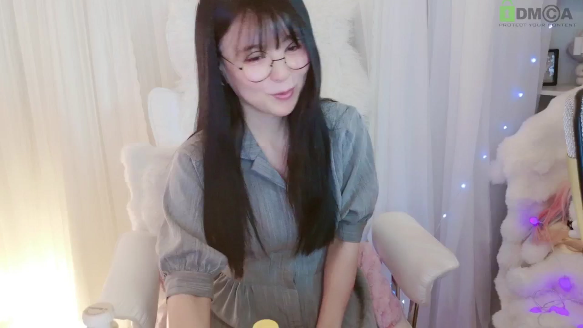 Gallery image thumbnail from meowtheworld's myfreecams stream on, 06/21/2025, 06:07 image 9 of 20