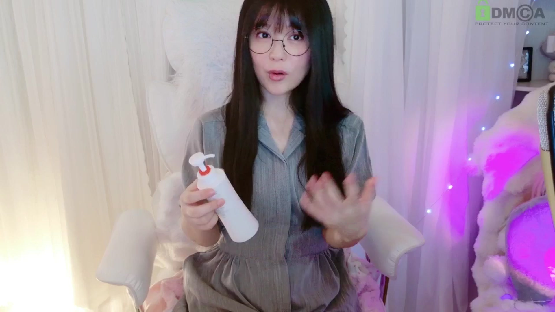 Gallery image thumbnail from meowtheworld's myfreecams stream on, 06/21/2025, 06:07 image 20 of 20
