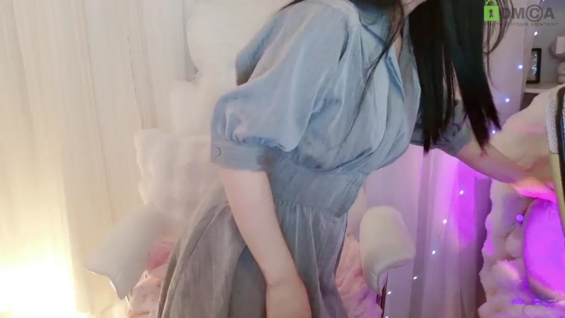 Gallery image thumbnail from meowtheworld's myfreecams stream on, 06/21/2025, 06:07 image 17 of 20