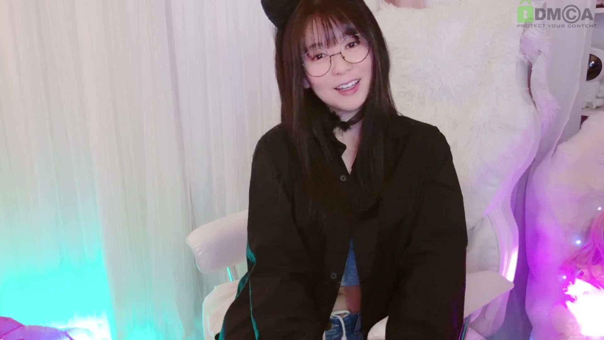 Gallery image thumbnail from meowtheworld's myfreecams stream on, 06/28/2025, 06:18 image 14 of 20