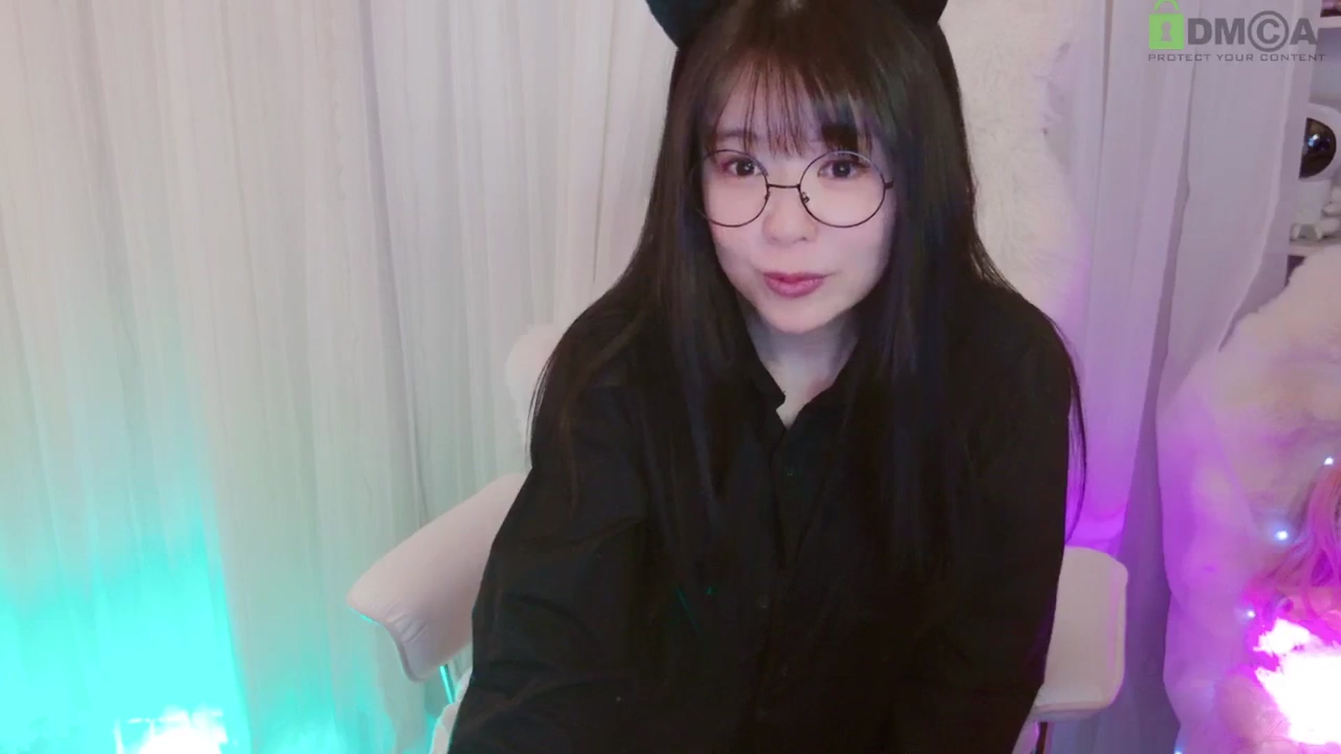 Gallery image thumbnail from meowtheworld's myfreecams stream on, 06/28/2025, 06:18 image 3 of 20