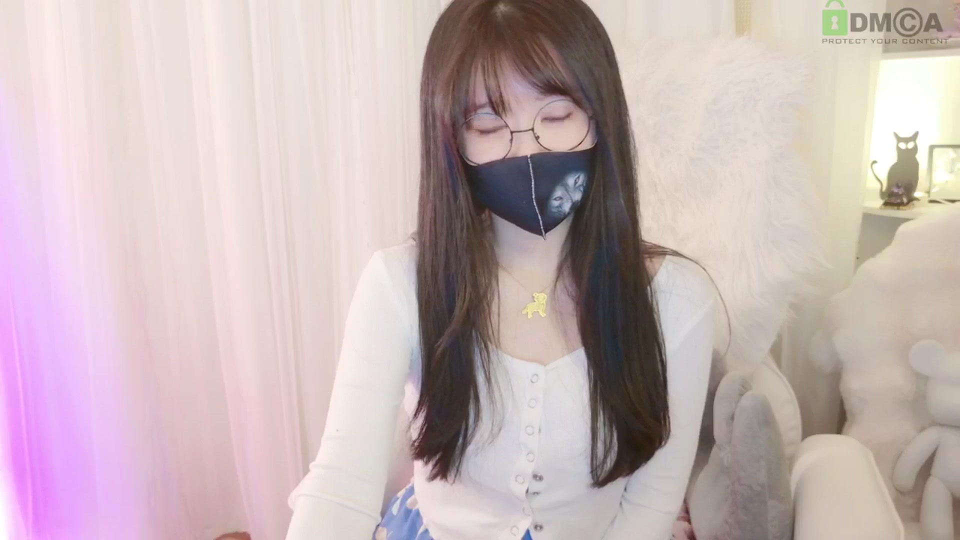 Gallery image thumbnail from meowtheworld's myfreecams stream on, 07/05/2025, 06:00 image 7 of 20