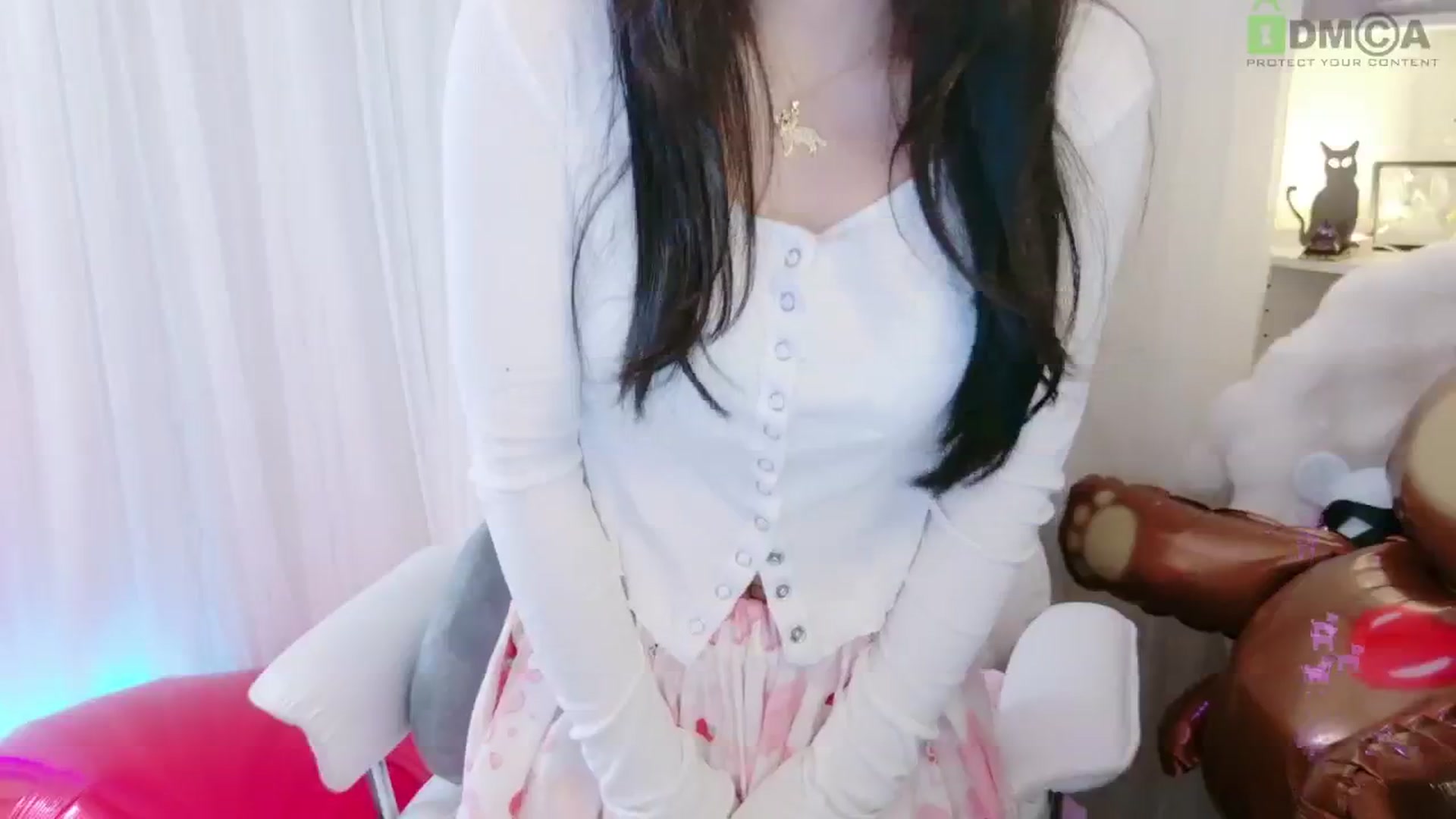 Gallery image thumbnail from meowtheworld's myfreecams stream on, 07/06/2025, 05:32 image 13 of 20