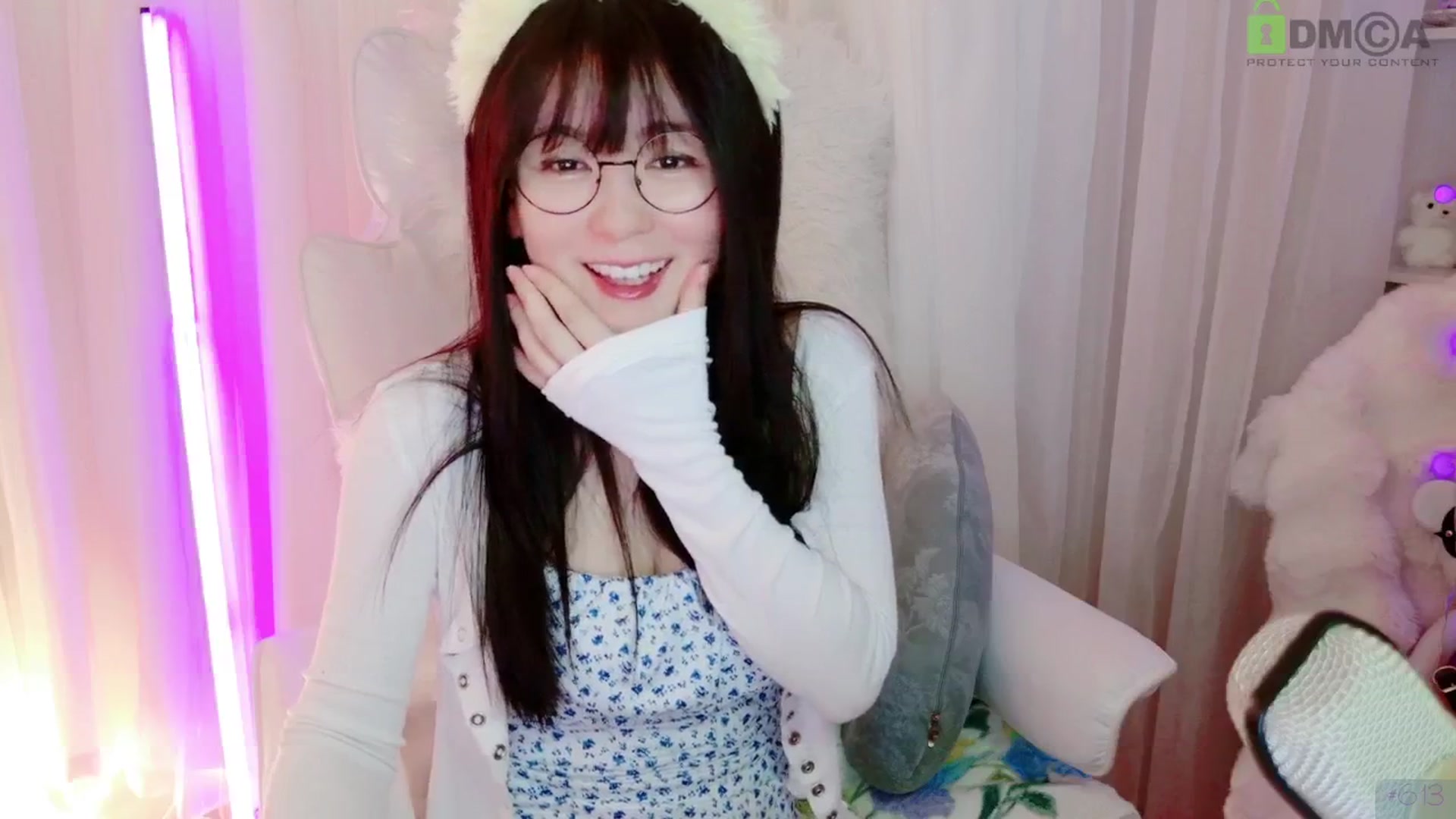 Gallery image thumbnail from meowtheworld's myfreecams stream on, 07/19/2025, 06:09 image 5 of 20