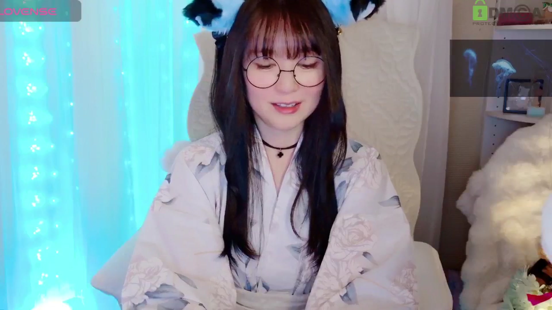 Gallery image thumbnail from meowtheworld's myfreecams stream on, 07/26/2025, 08:36 image 14 of 20