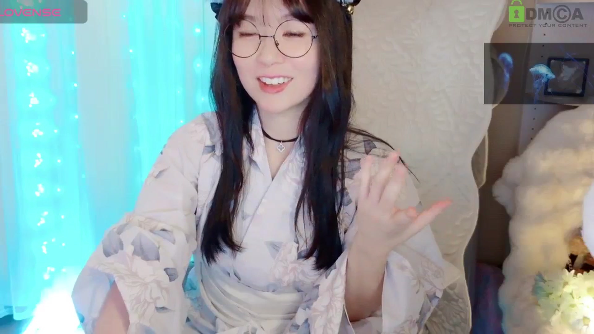 Gallery image thumbnail from meowtheworld's myfreecams stream on, 07/26/2025, 08:36 image 2 of 20