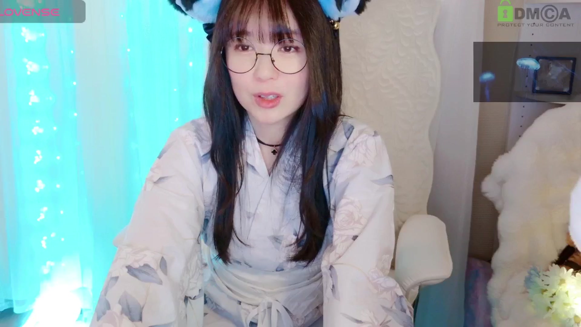 Gallery image thumbnail from meowtheworld's myfreecams stream on, 07/26/2025, 08:36 image 5 of 20