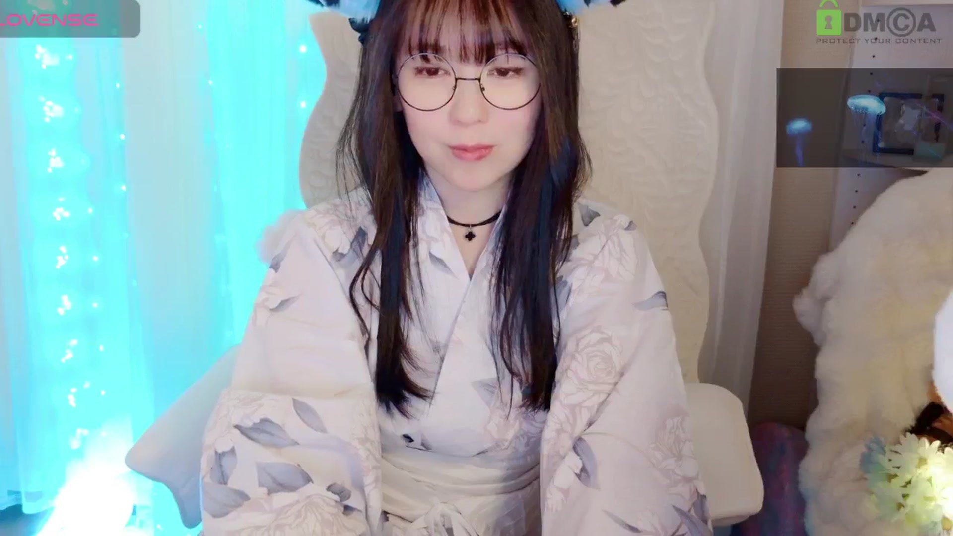Gallery image thumbnail from meowtheworld's myfreecams stream on, 07/26/2025, 08:36 image 7 of 20