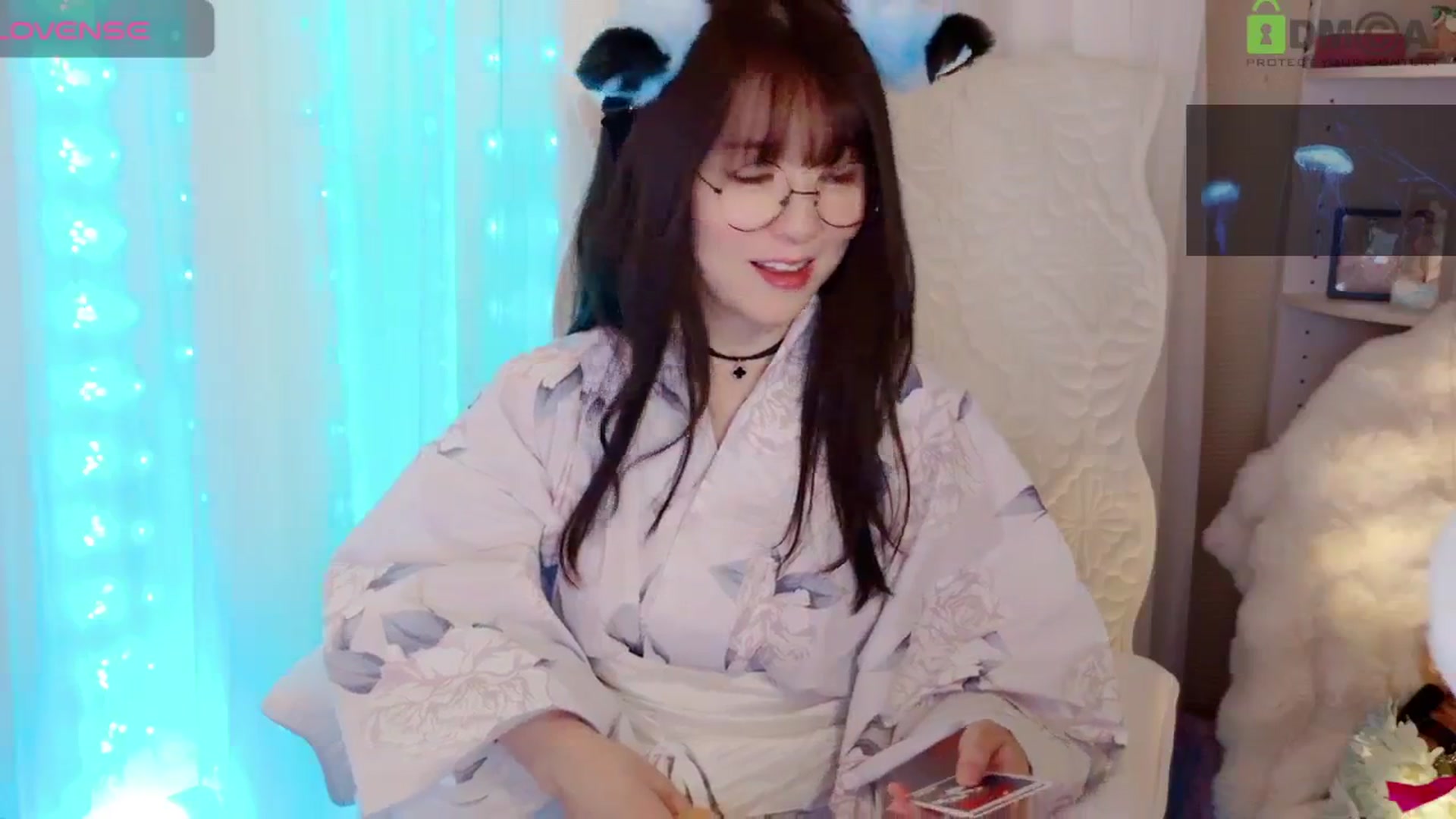 Gallery image thumbnail from meowtheworld's myfreecams stream on, 07/26/2025, 08:36 image 17 of 20