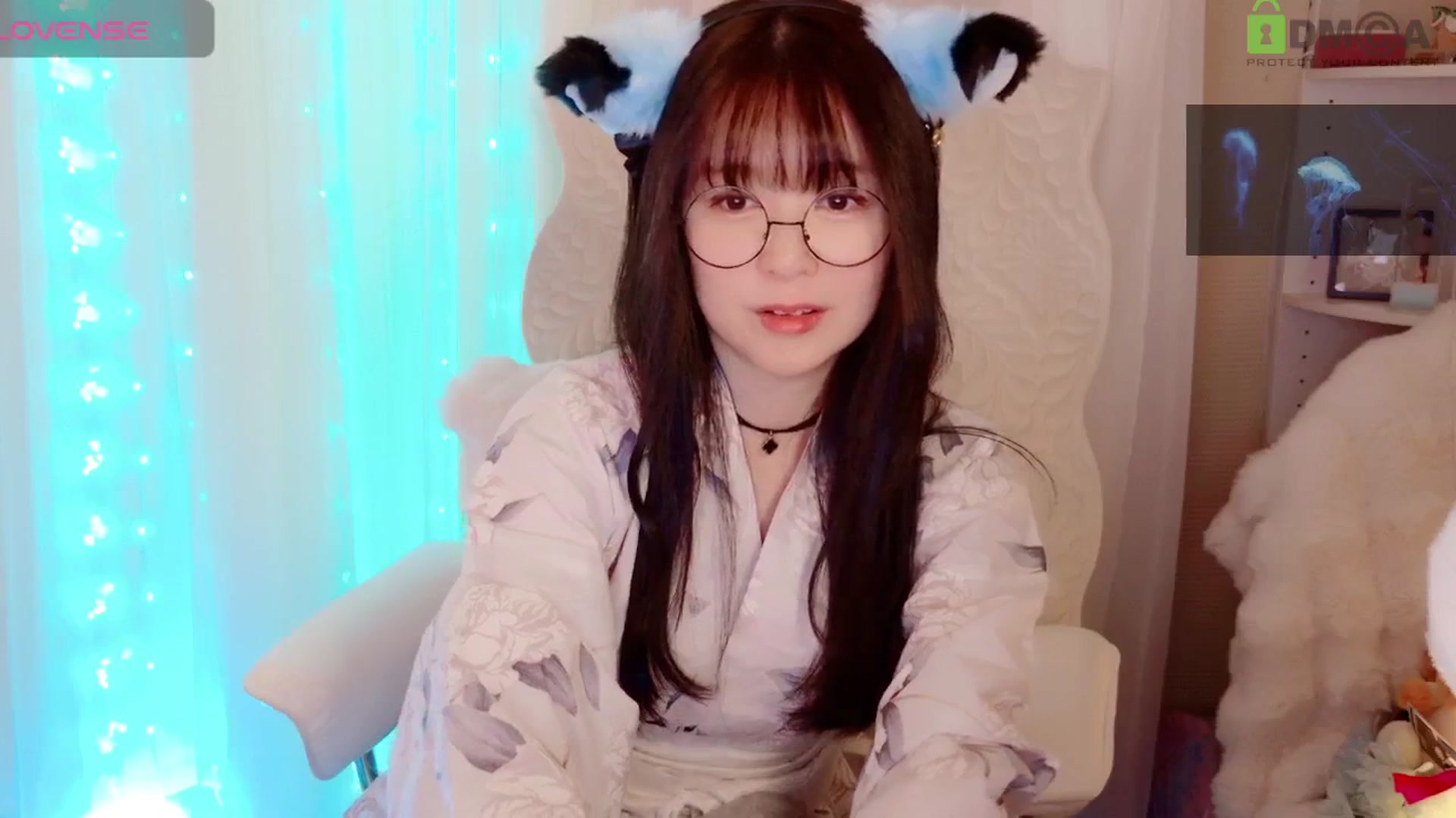 Gallery image thumbnail from meowtheworld's myfreecams stream on, 07/26/2025, 08:36 image 12 of 20
