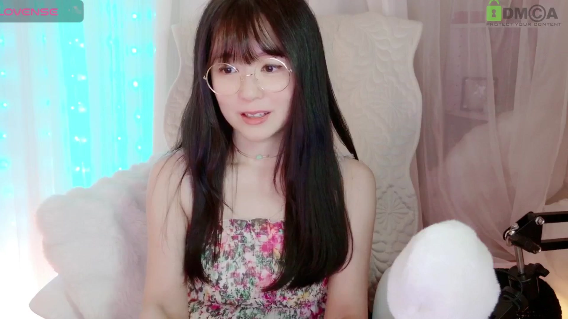 Gallery image thumbnail from meowtheworld's myfreecams stream on, 07/27/2025, 08:25 image 14 of 20