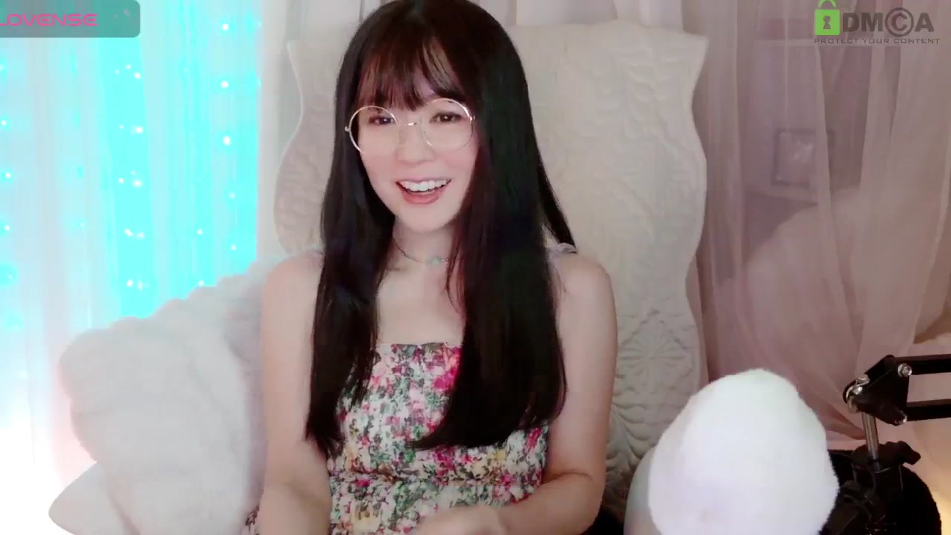 Gallery image thumbnail from meowtheworld's myfreecams stream on, 07/27/2025, 08:25 image 15 of 20