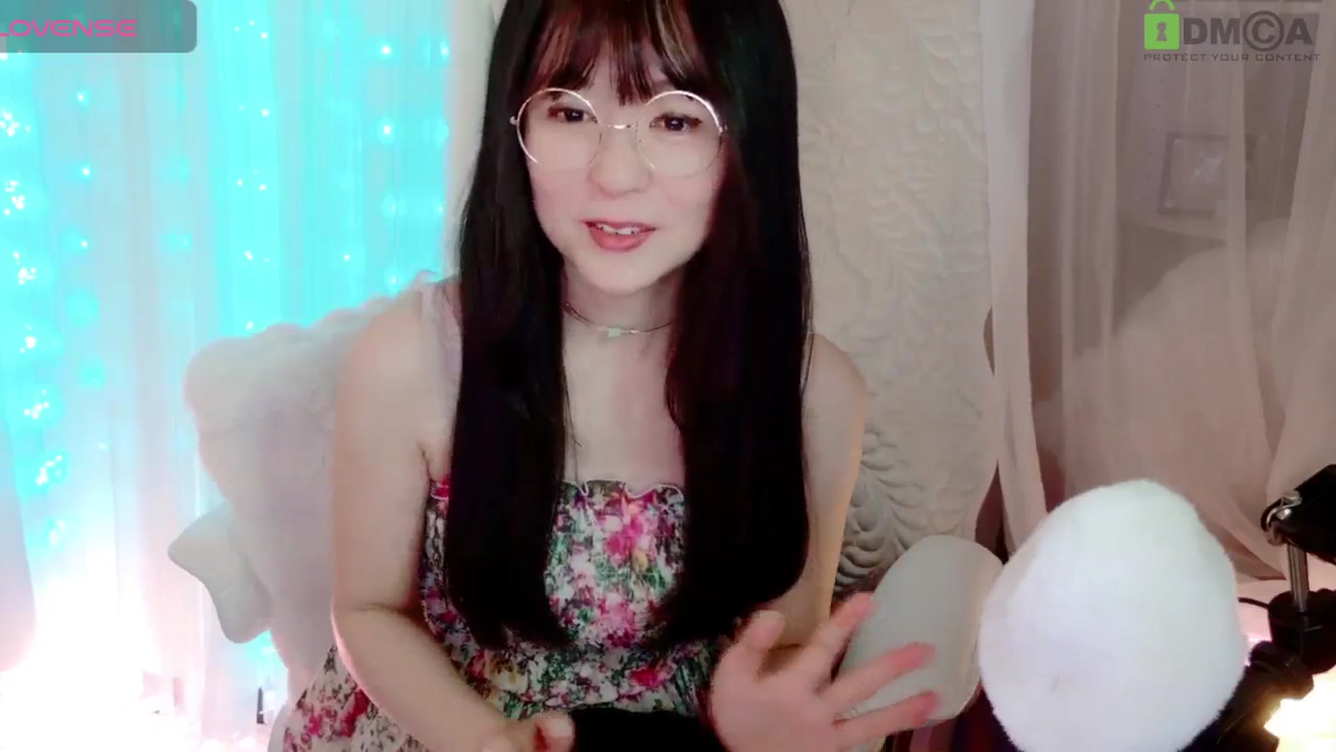 Gallery image thumbnail from meowtheworld's myfreecams stream on, 07/27/2025, 08:25 image 3 of 20