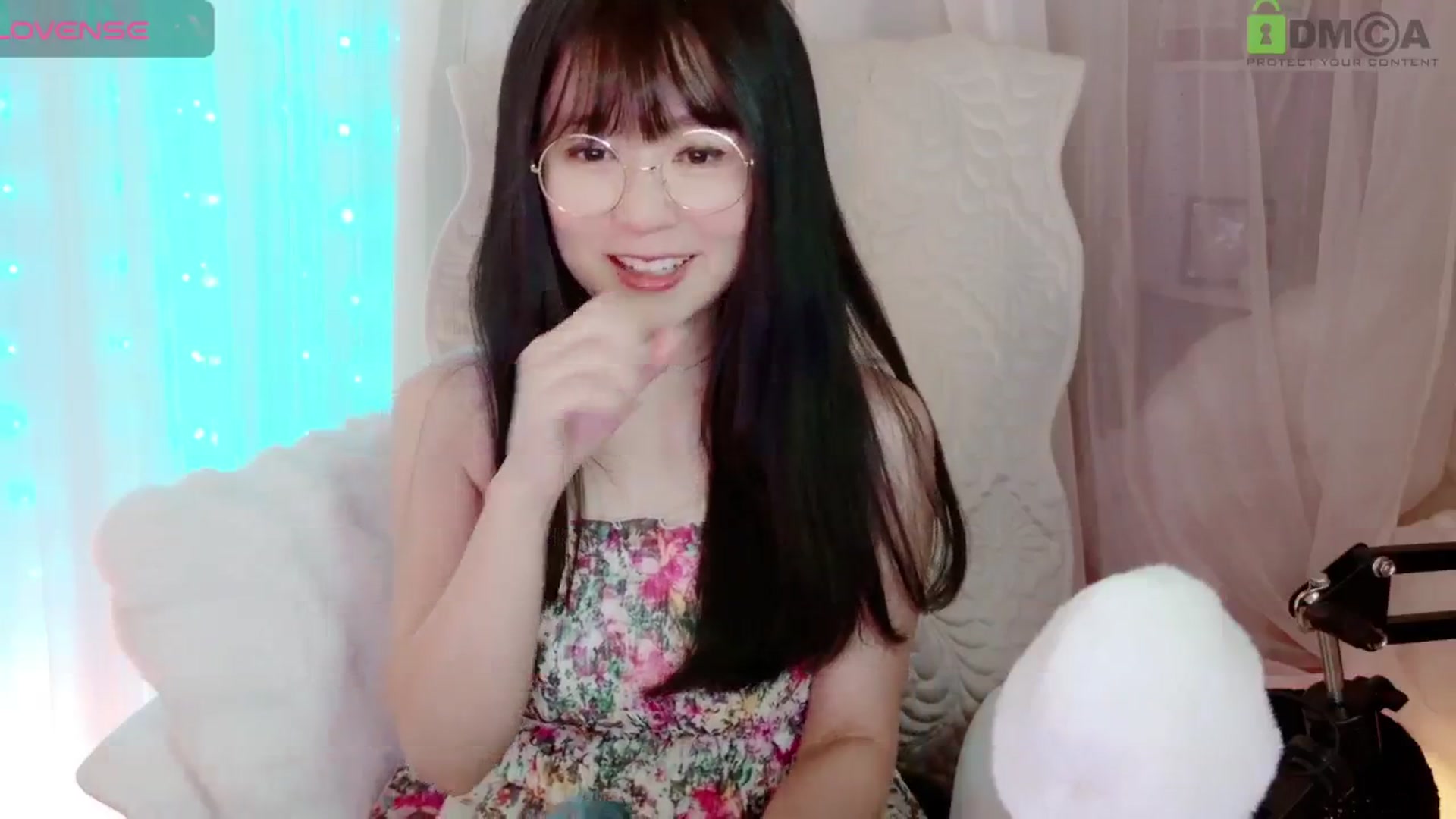 Gallery image thumbnail from meowtheworld's myfreecams stream on, 07/27/2025, 08:25 image 12 of 20