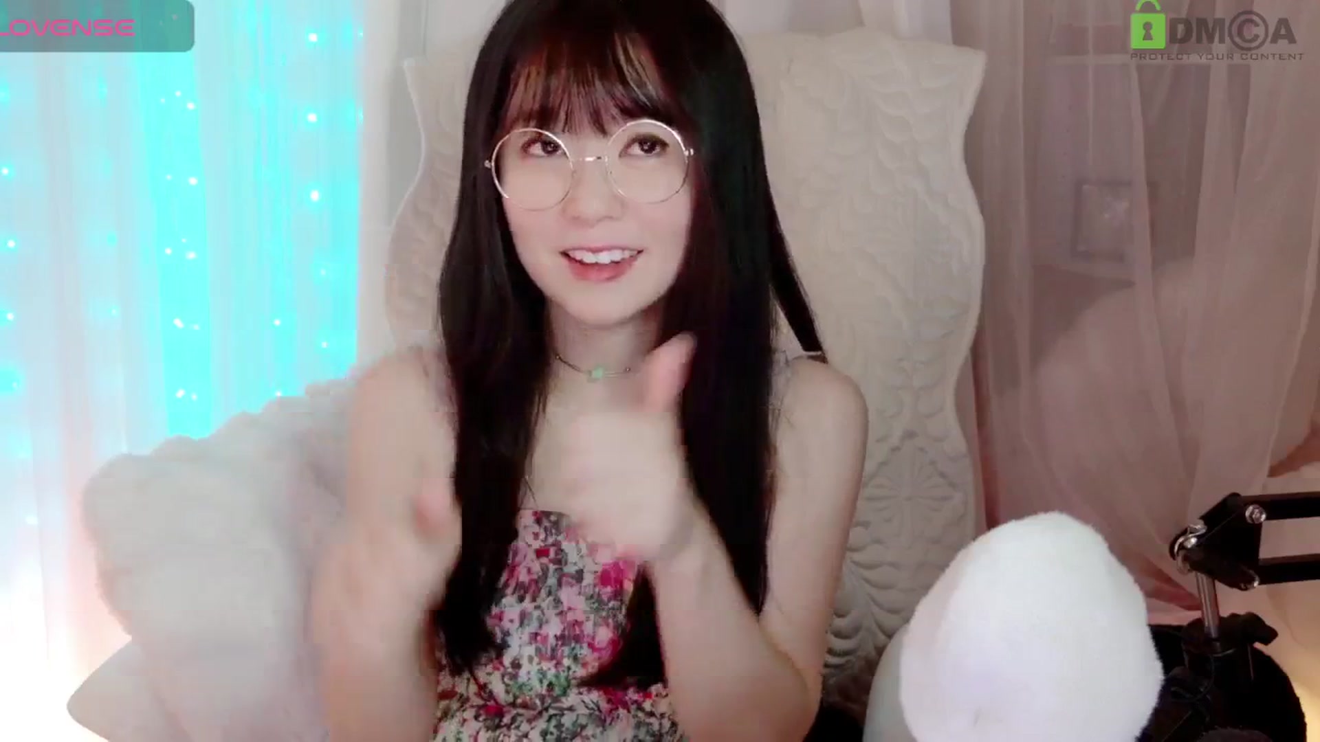 Gallery image thumbnail from meowtheworld's myfreecams stream on, 07/27/2025, 08:25 image 18 of 20