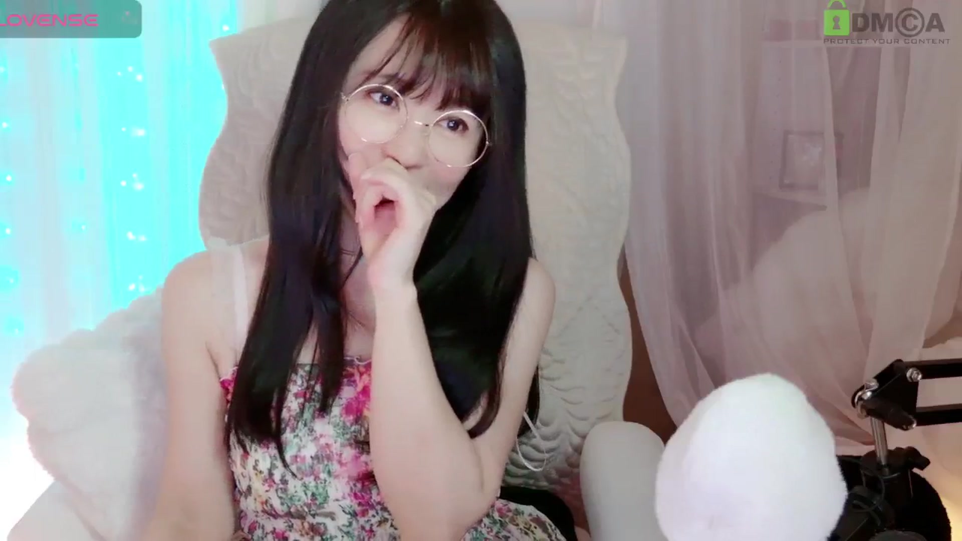 Gallery image thumbnail from meowtheworld's myfreecams stream on, 07/27/2025, 08:25 image 19 of 20