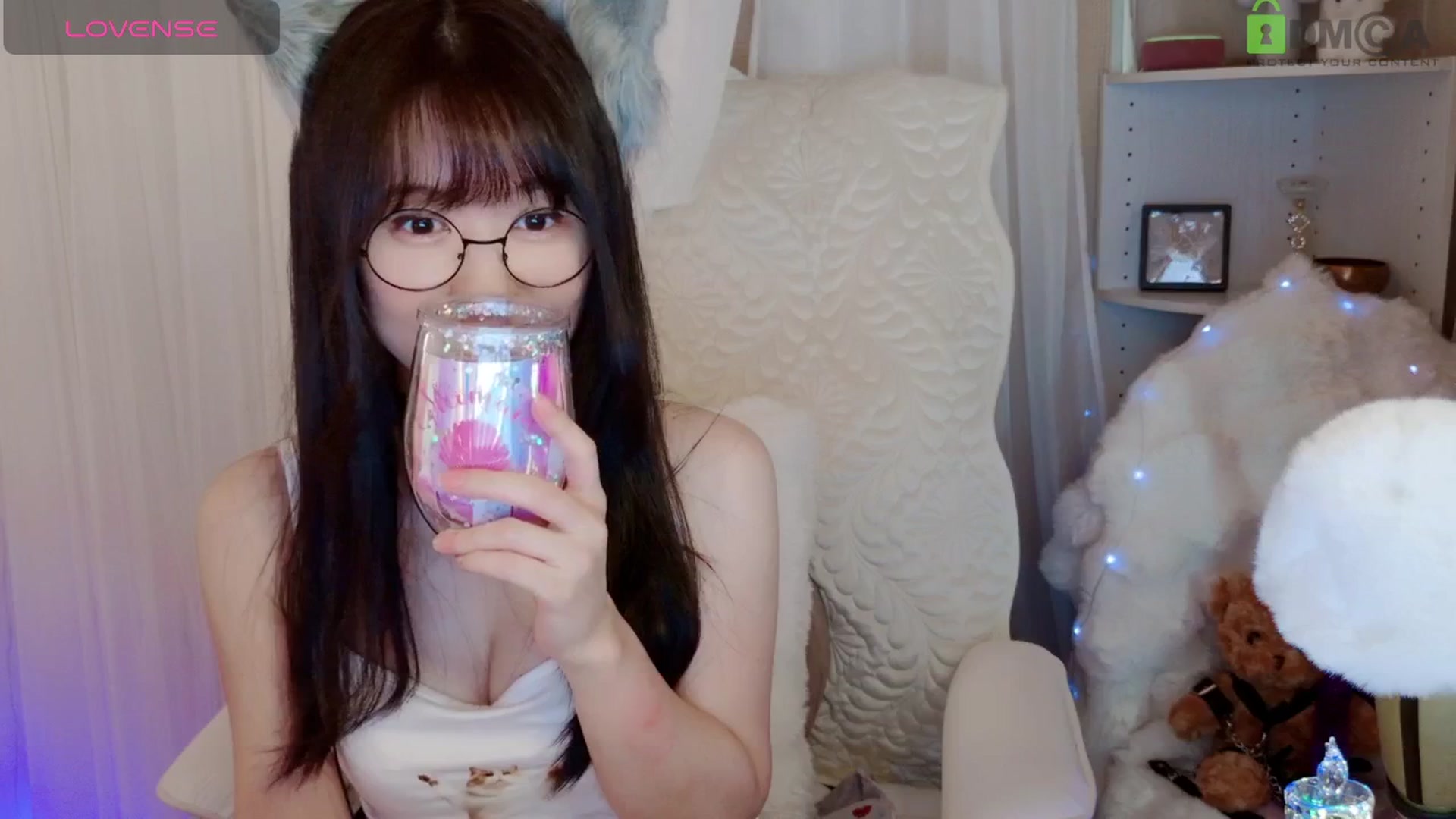 Gallery image thumbnail from meowtheworld's myfreecams stream on, 08/02/2025, 06:51 image 20 of 20
