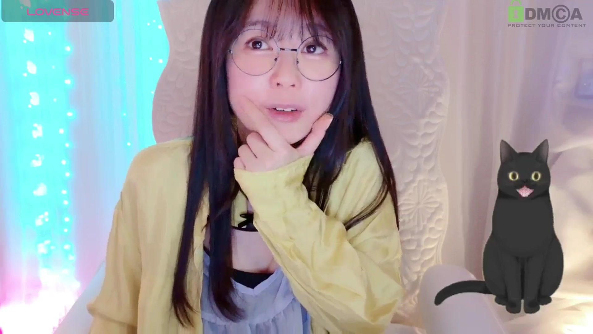 Gallery image thumbnail from meowtheworld's myfreecams stream on, 08/03/2025, 06:23 image 8 of 20