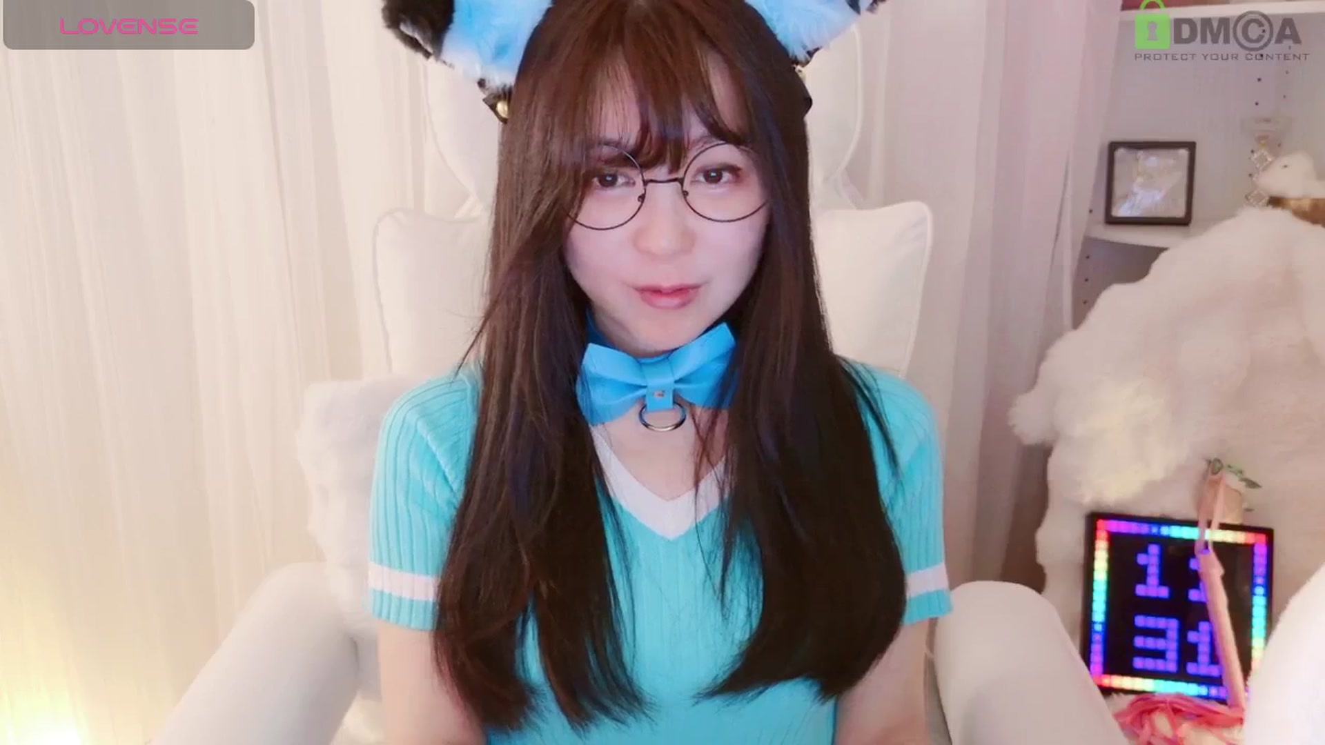 Gallery image thumbnail from meowtheworld's myfreecams stream on, 08/10/2025, 08:12 image 18 of 20