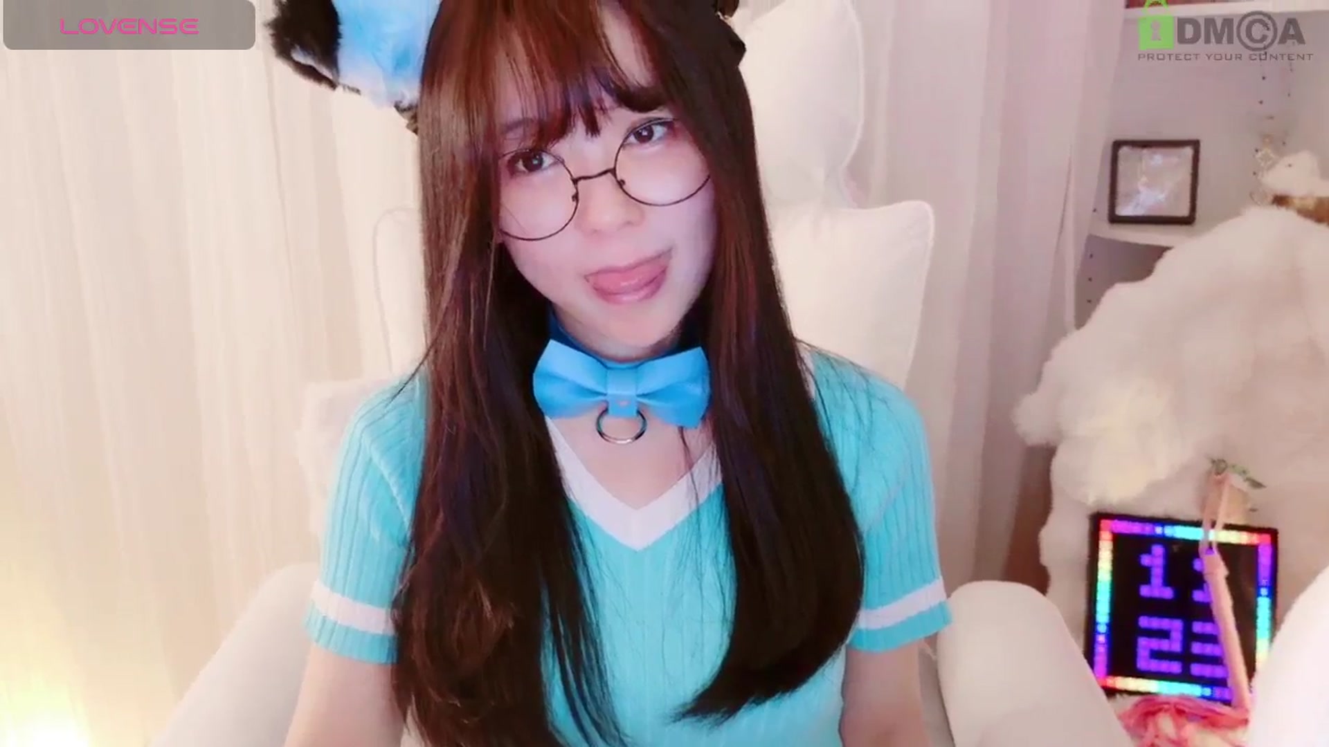 Gallery image thumbnail from meowtheworld's myfreecams stream on, 08/10/2025, 08:12 image 6 of 20