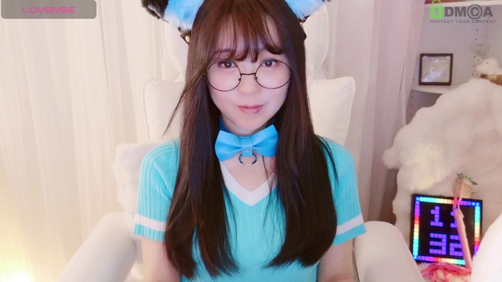 Gallery image thumbnail from meowtheworld's myfreecams stream on, 08/10/2025, 08:12 image 19 of 20